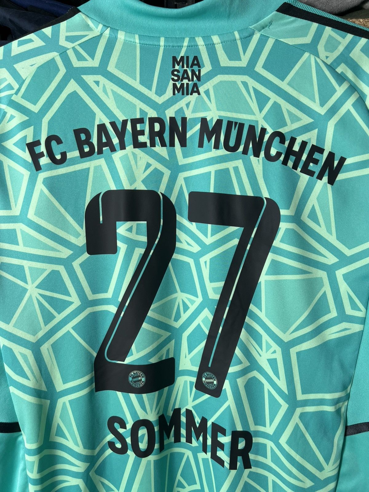 Adidas Adidas FC Bayern Munich Sommer #27 Football Jersey Shirt Size US L / EU 52-54 / 3 - 5 Thumbnail