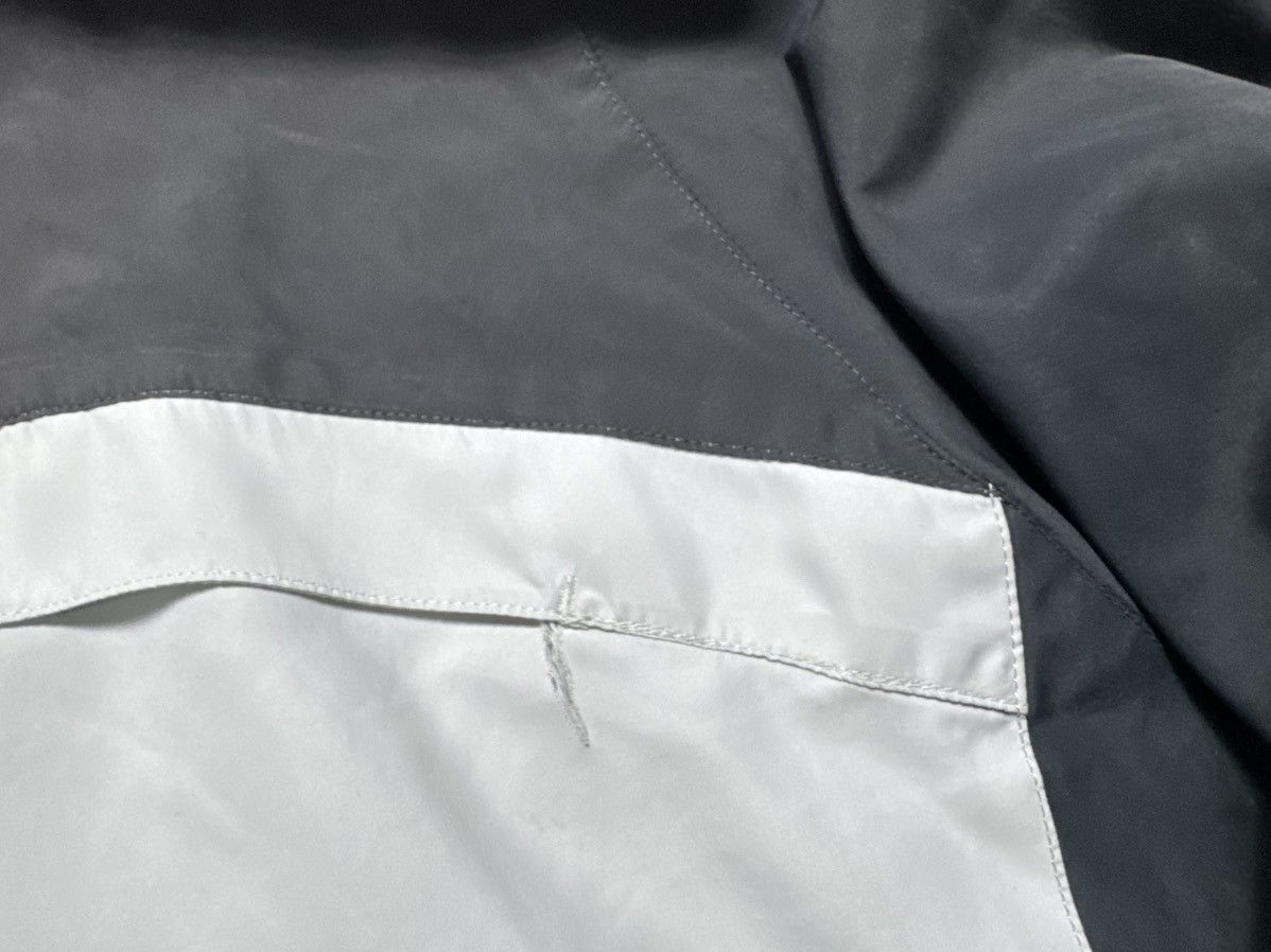 Nike Nike Vintage Nylon Full Zip Windbreaker Jacket Drill Swoosh Size US XL / EU 56 / 4 - 14 Thumbnail