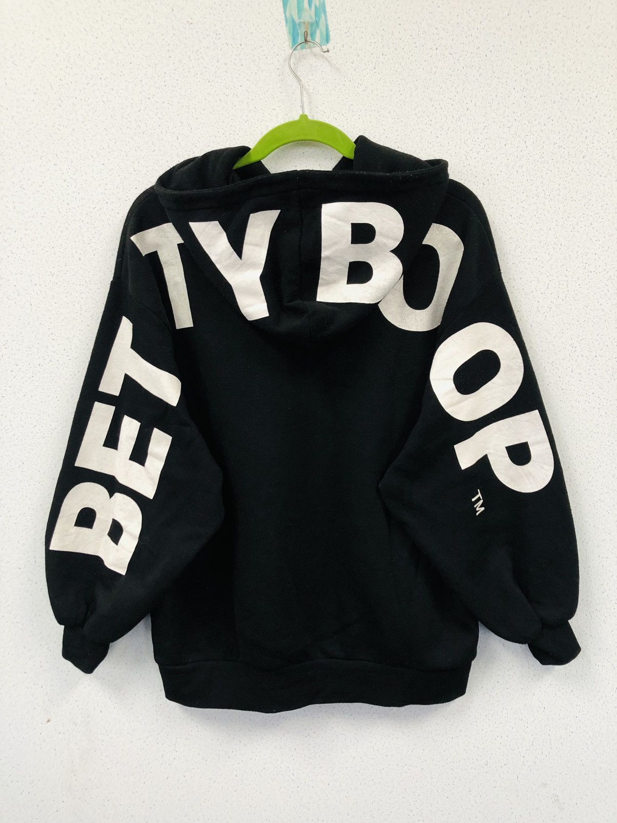 STRANGE MATTER Betty Boops Big SpellOut Sweatshirt Size US L / EU 52-54 / 3 - 1 Thumbnail