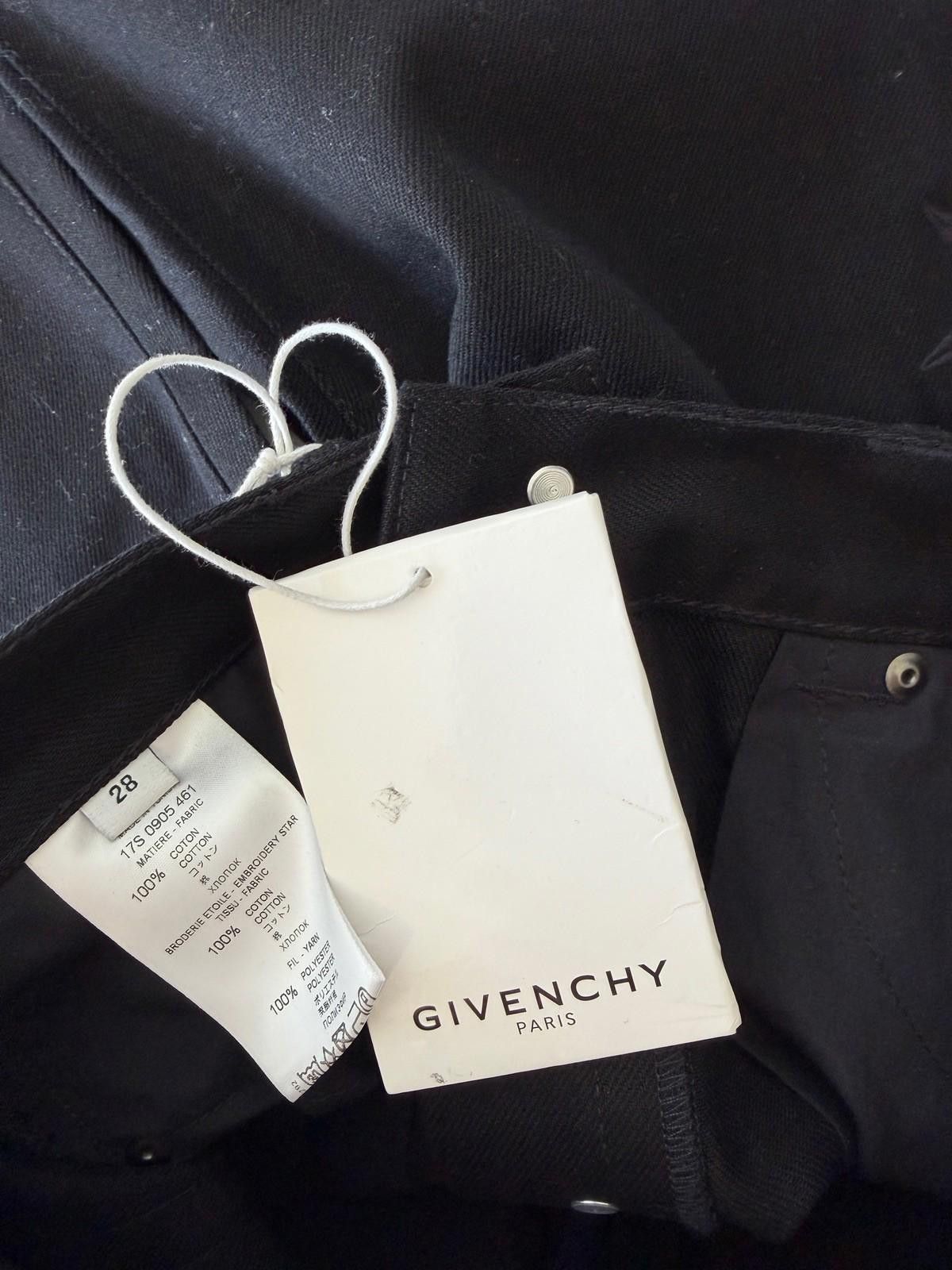 Givenchy new Givenchy mens denim jeans black embroidered red stars 28 Size US 28 / EU 44 - 8 Thumbnail