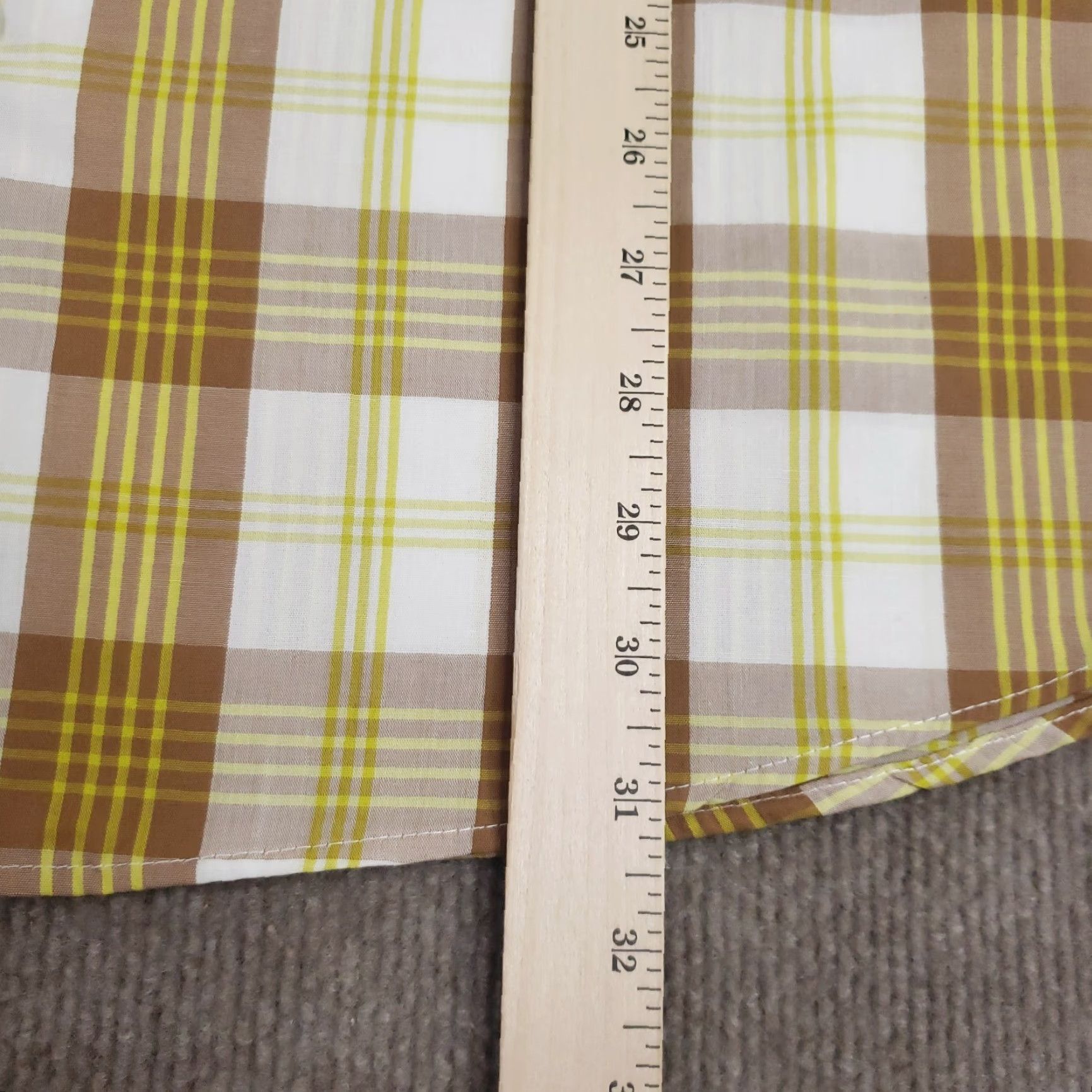 Haggar Haggar Button Down Shirt Mens Large 16 1/2 - 34/35 White Yellow Brown Plaid Size US L / EU 52-54 / 3 - 4 Thumbnail