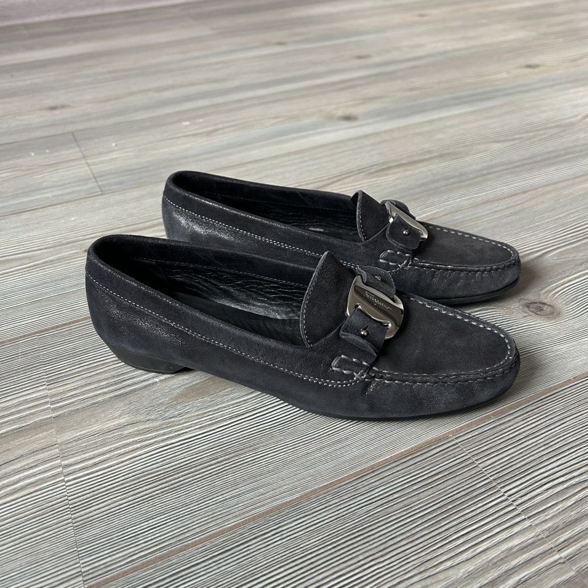 Salvatore Ferragamo Vintage Salvatore Ferragamo Suede Loafers Size US 6 / IT 36 - 2 Thumbnail