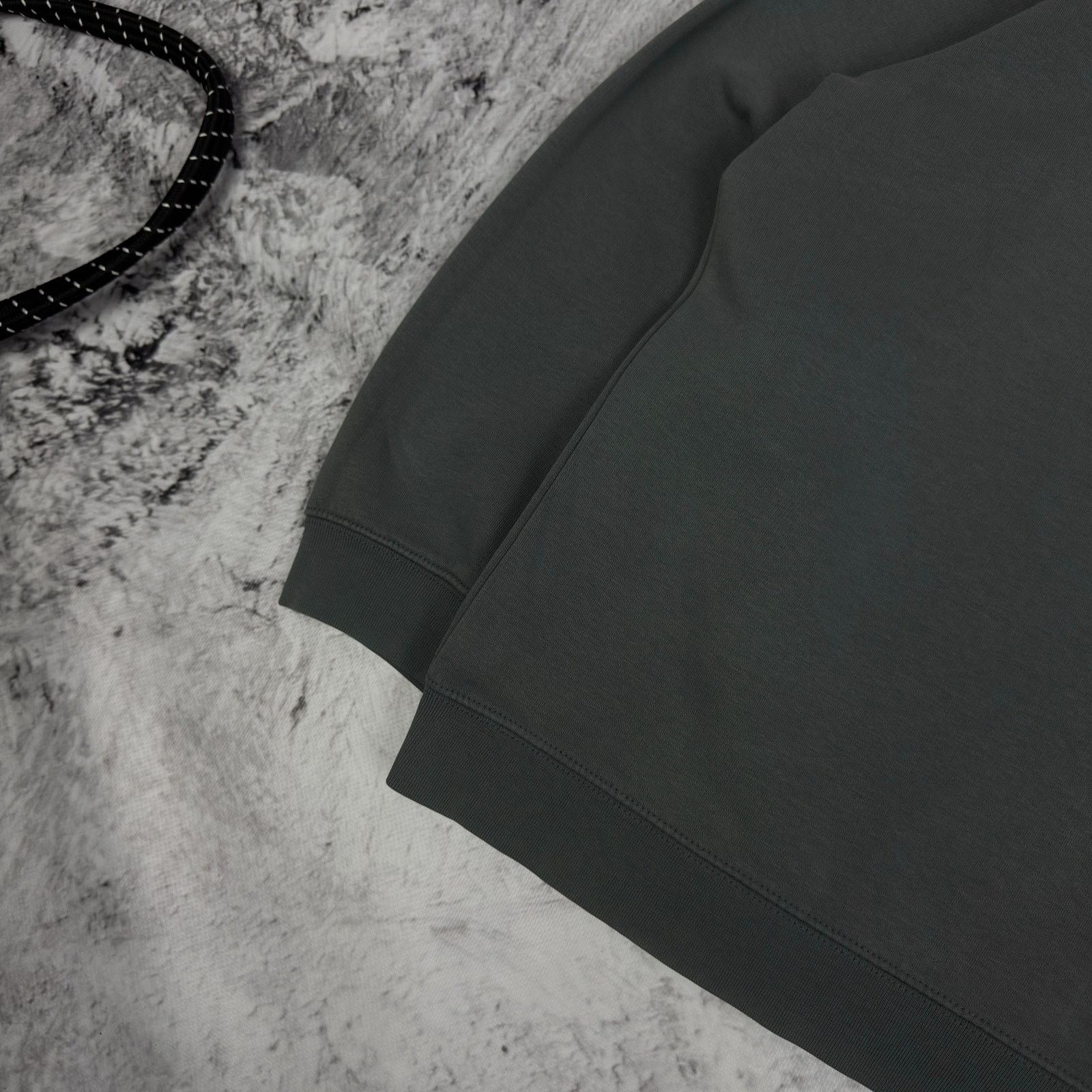 Nike VTG Nike Gray White Swoosh Fleece Lined Pullover Sweatshirt Size US S / EU 44-46 / 1 - 5 Thumbnail
