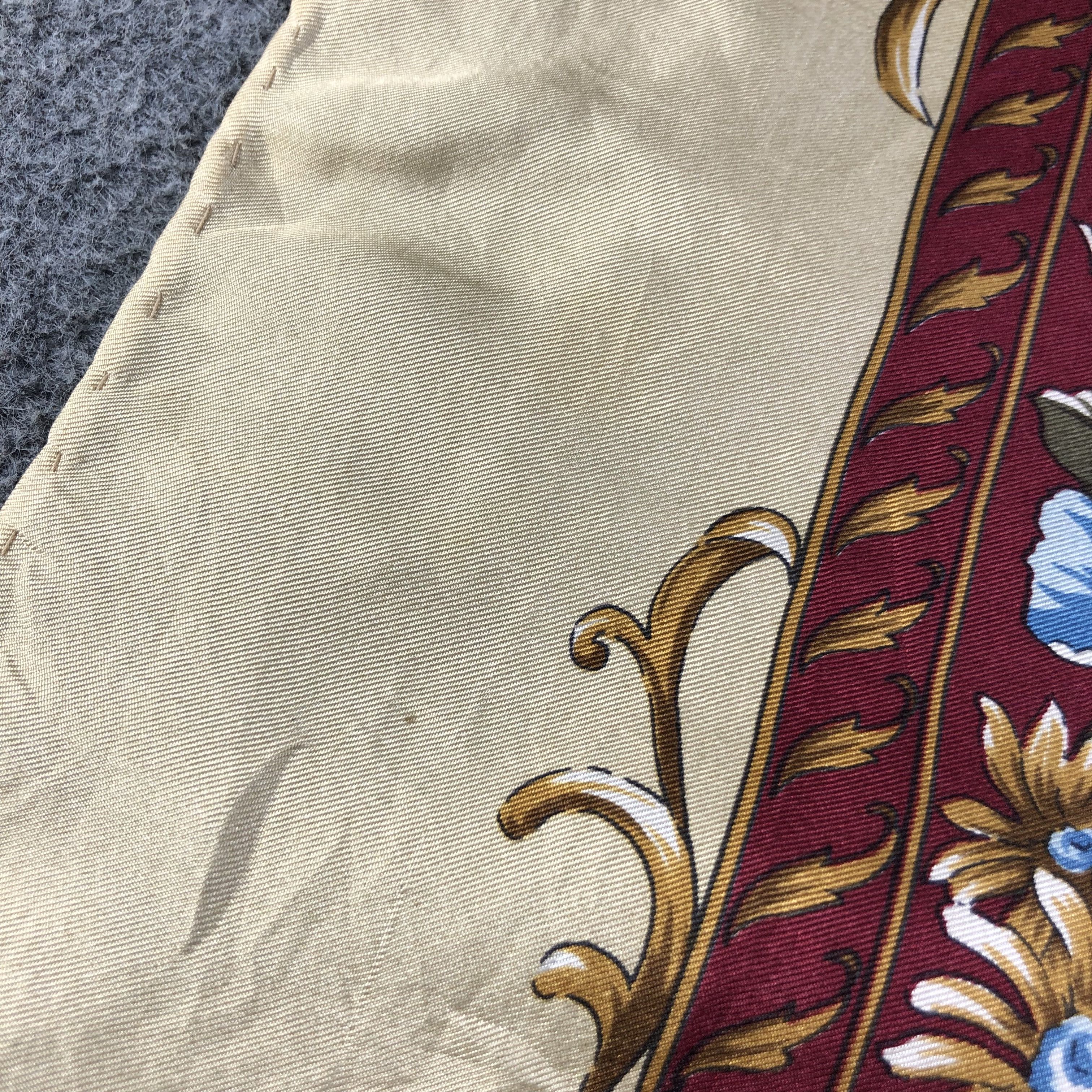 Japanese Brand Luxury Baroque Silk Scarf M770 Size ONE SIZE - 5 Thumbnail
