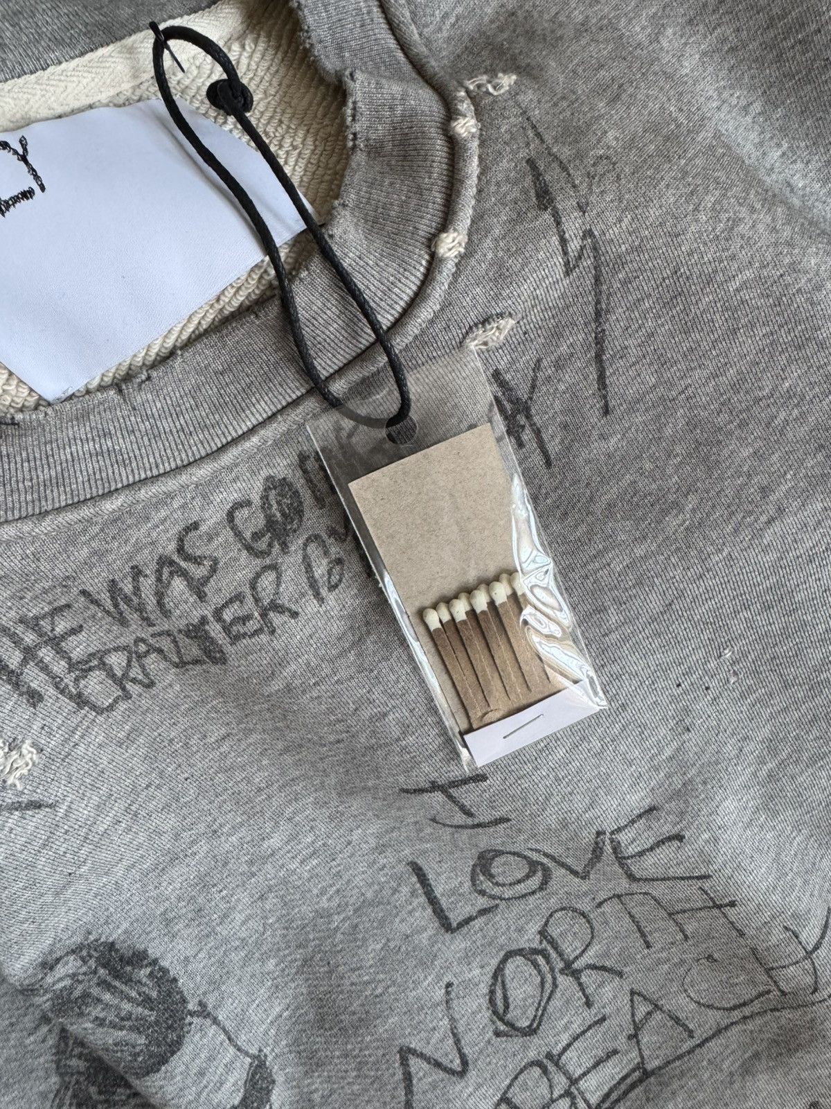 Paly Hollywood GRAPHIC DRAW PRINT DISTRESSED SWEATSHIRT Size US XXL / EU 58 / 5 - 10 Thumbnail