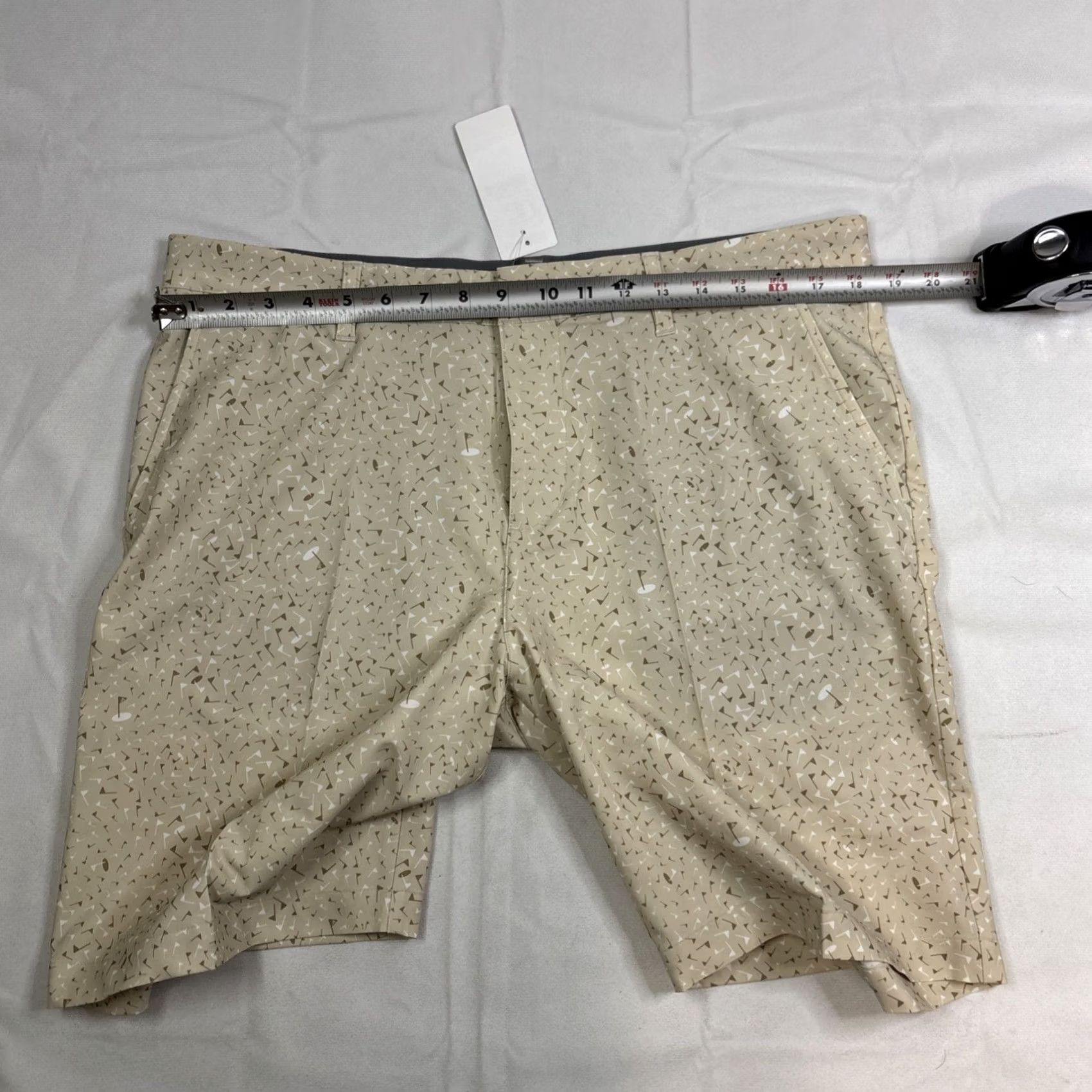 Adidas adidas Ultimate Print Clear Brown/Hemp Golf Flag Shorts Men 34 HA9126 Mens Golf Shorts Plaid Hemp Pockets Athletic Activewear Logo 90s? Size US 34 / EU 50 - 4 Thumbnail