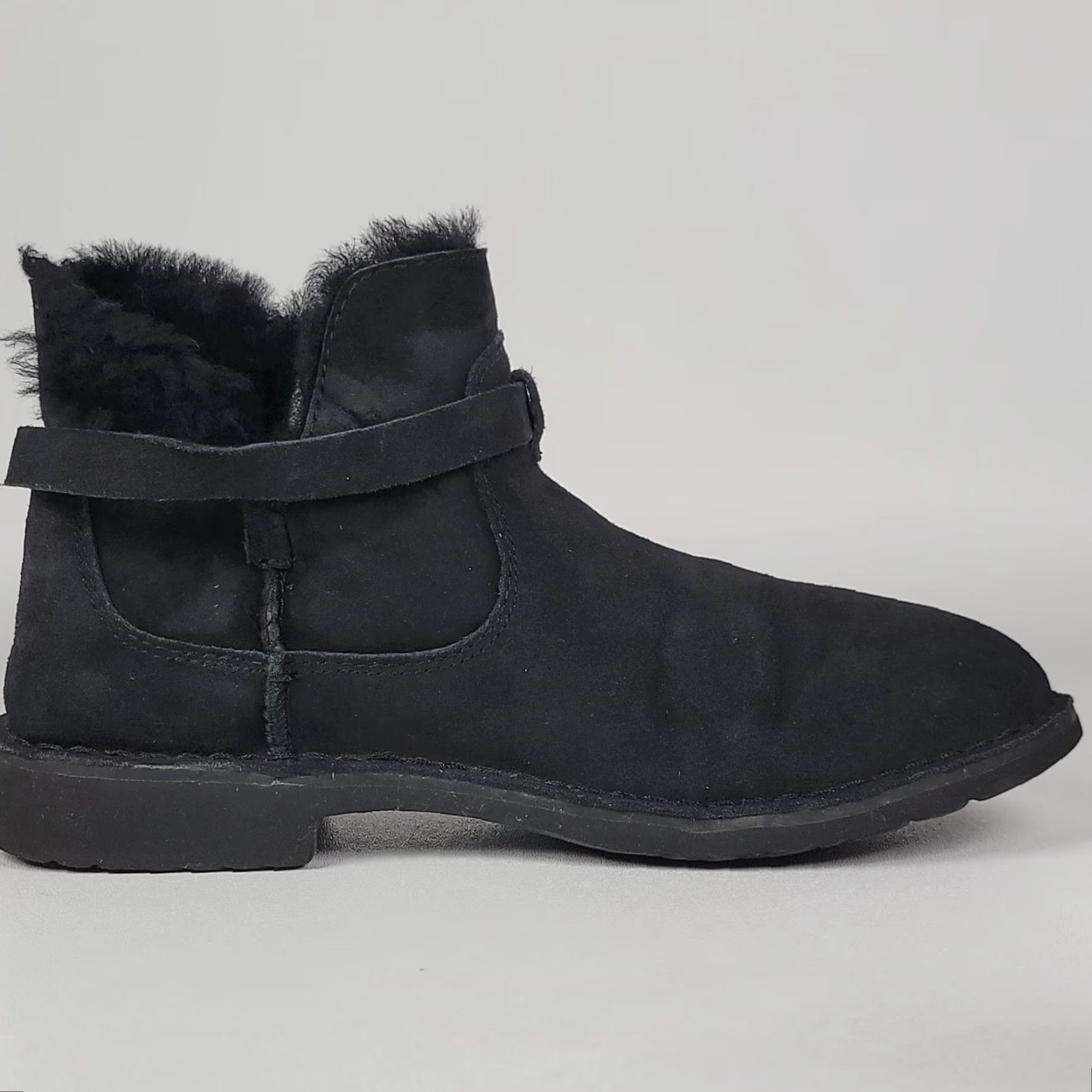 Ugg UGG Bootie Women's Suede Buckle Shearling Fur Black Ankle Boot 9 Size US 9 / IT 39 - 5 Thumbnail