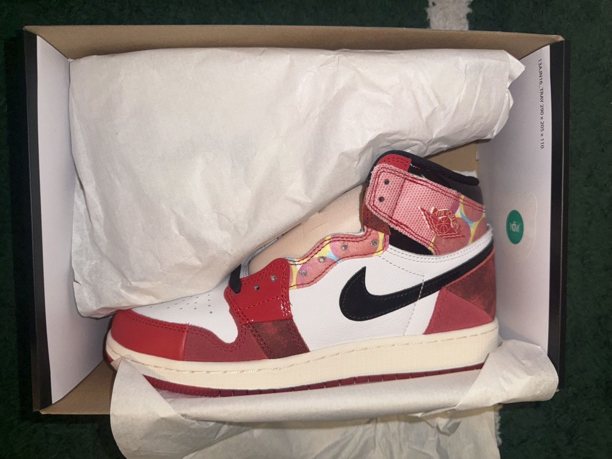 Jordan Brand Jordan 1 “ SpiderVerse” SZ.7Y Size US 7 / EU 40 - 1 Thumbnail