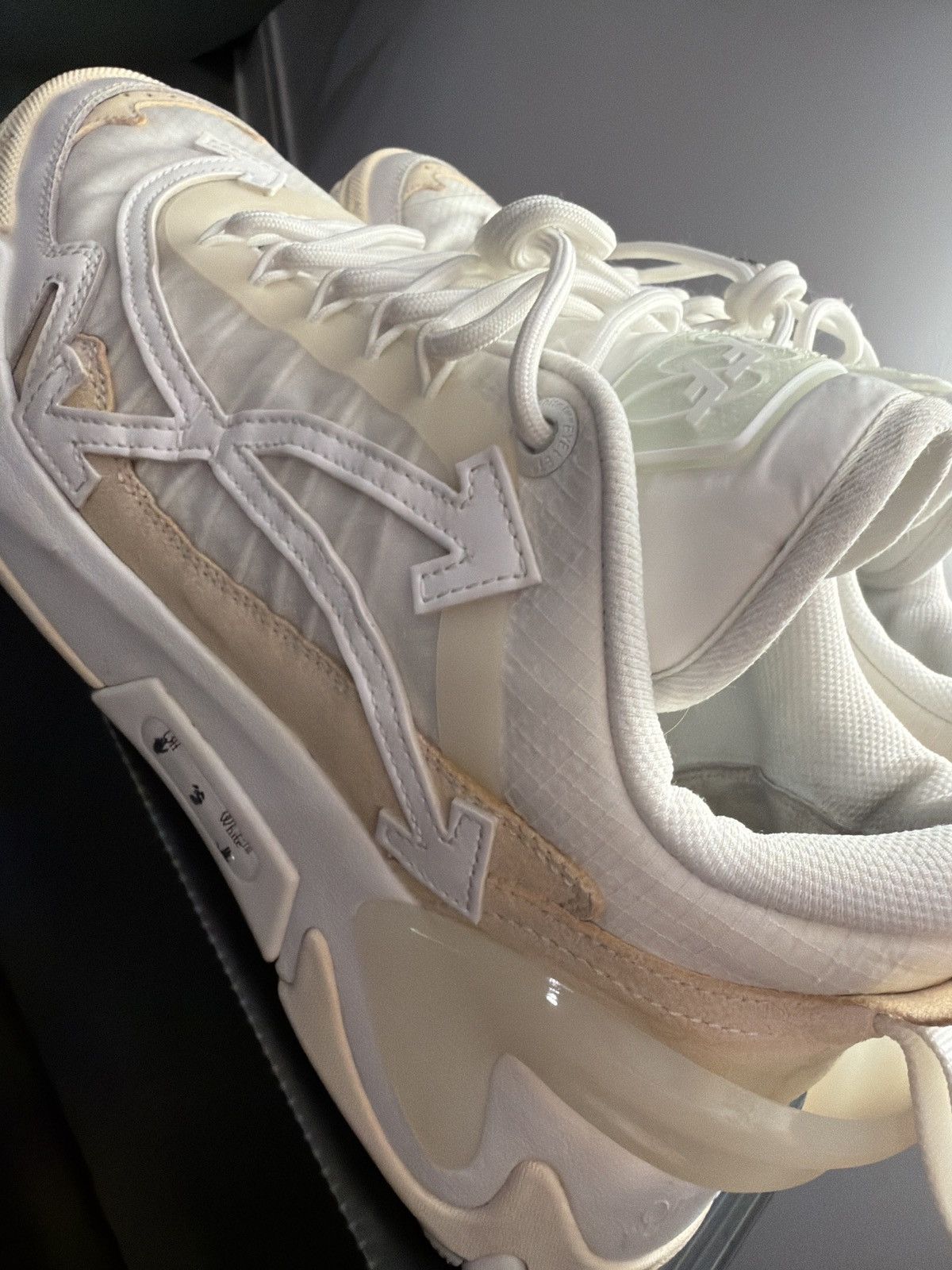 Off-White Off-White ODSY-1000 Cream Arrow – 43/ Size 10Great Condition Size US 10 / EU 43 - 3 Thumbnail
