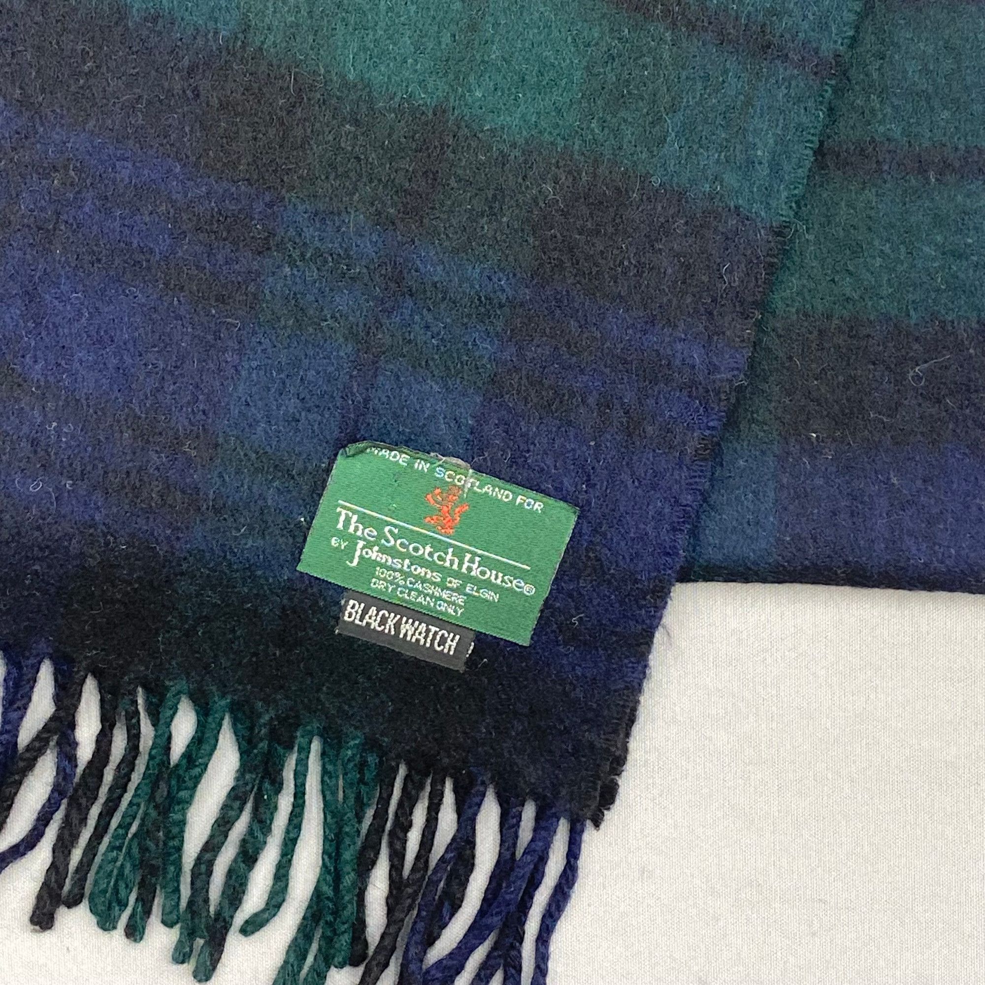 Johnstons Of Elgin Vintage Johnstons of Elgin Scarf Muffler Wool Plaid Scarves Size ONE SIZE - 4 Thumbnail