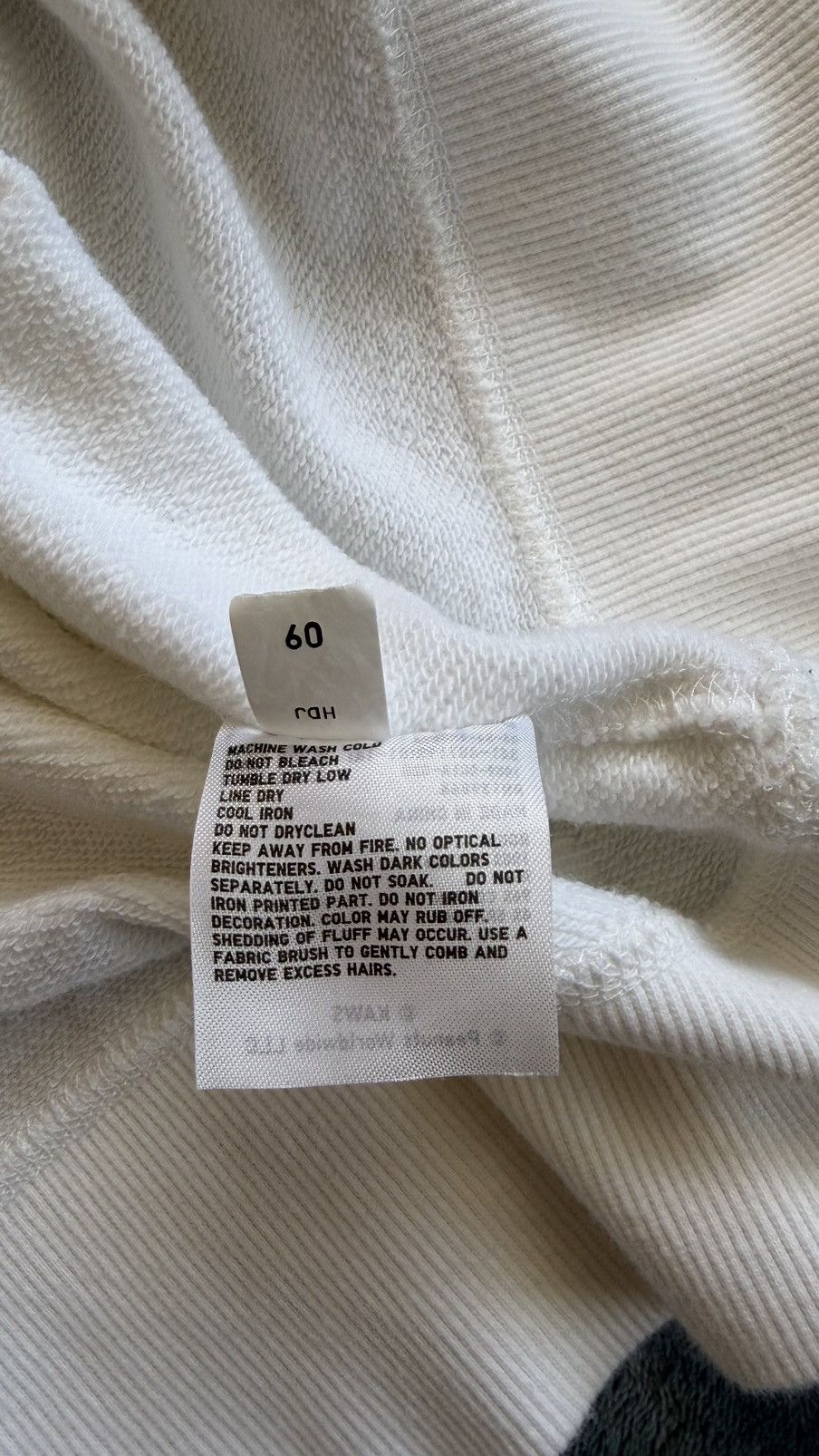 Kaws × Peanuts × Uniqlo Uniqlo UT x KAWS x Peanuts Snoopy Sweatshirt White L Size US L / EU 52-54 / 3 - 5 Thumbnail