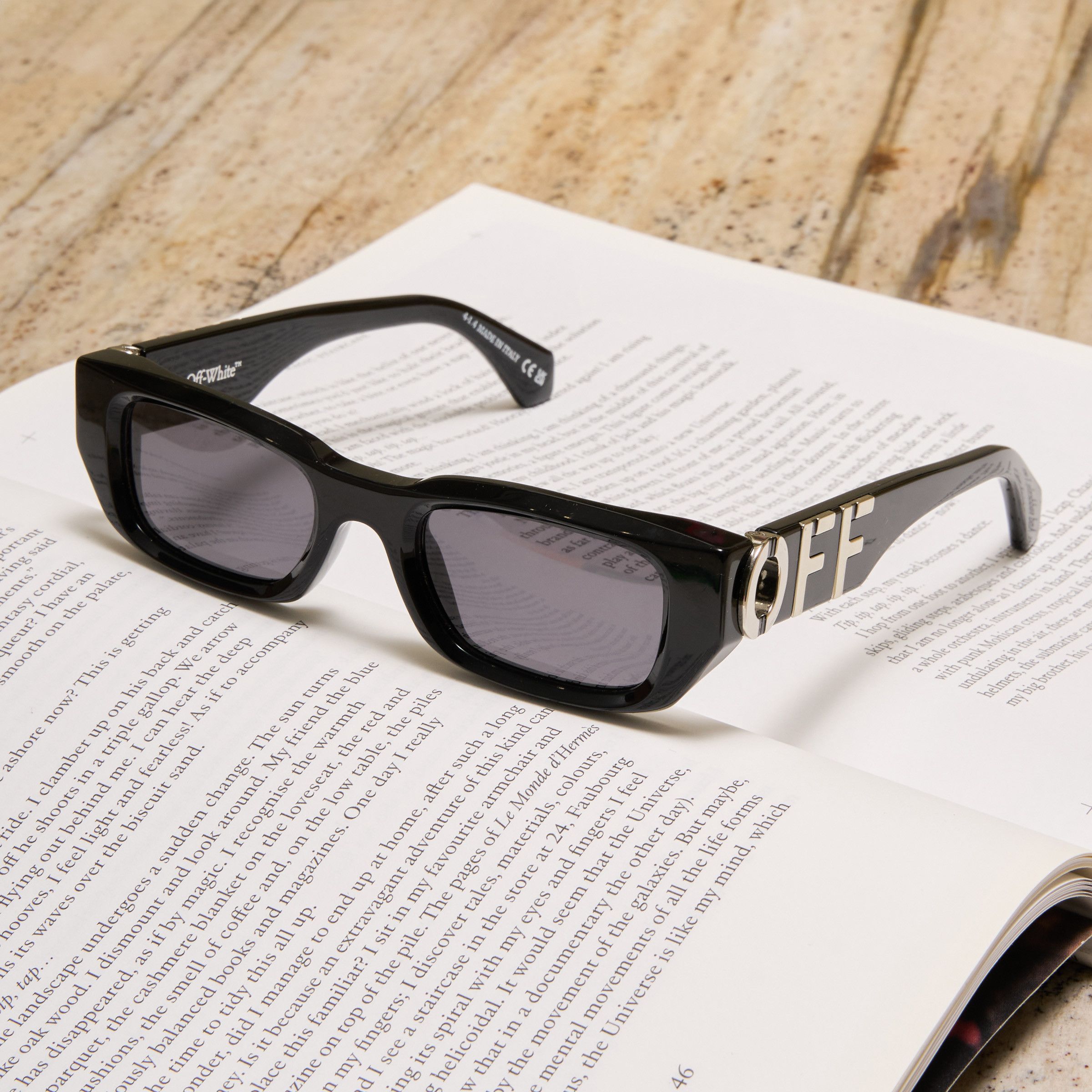 Off-White Cady Sunglasses サングラス Off-White - Cady Sunglasses - Black - Luxury - Off-White