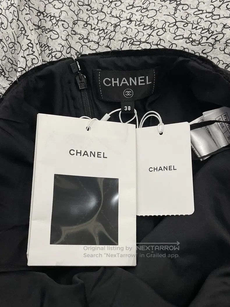 Chanel Chanel 22c black velvet stitching white silk full logo ski Size 25" / US 0 / IT 36 - 4 Thumbnail