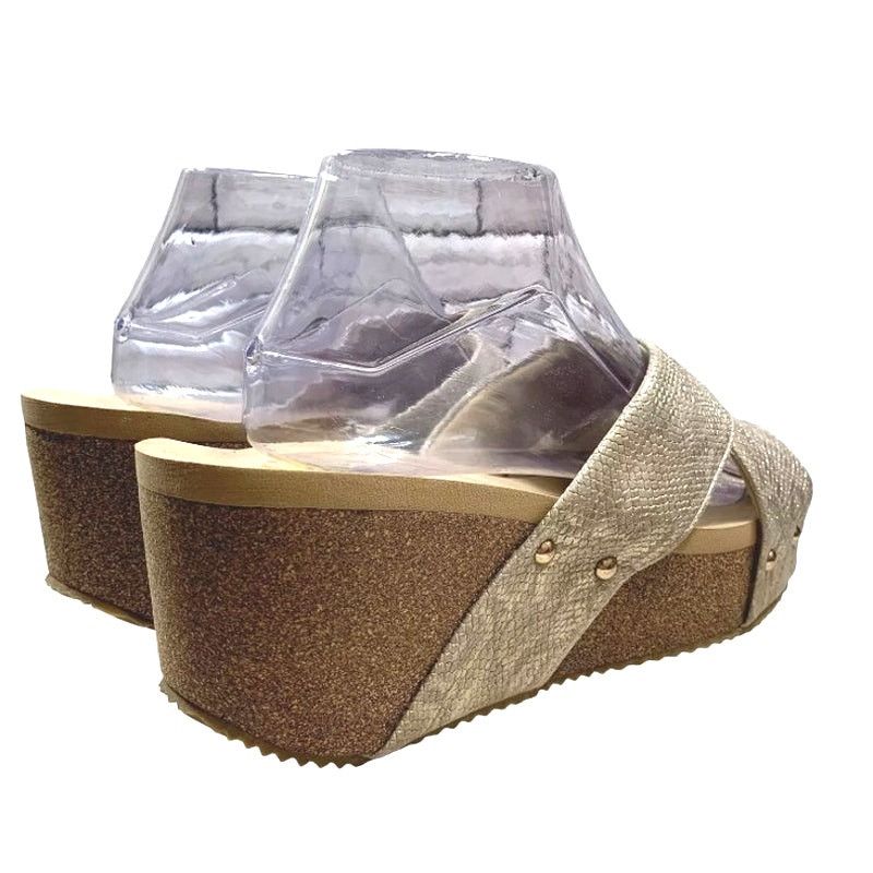 Other VERY VOLATILE Women's Size 6 NEW Gold Print Platform Sandals Size US 6 / IT 36 - 7 Thumbnail