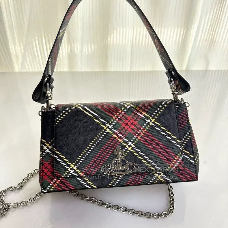 Vivienne Westwood Vivienne Westwood size os Medium-sized ladies plaid logo cl Size ONE SIZE - 3 Thumbnail