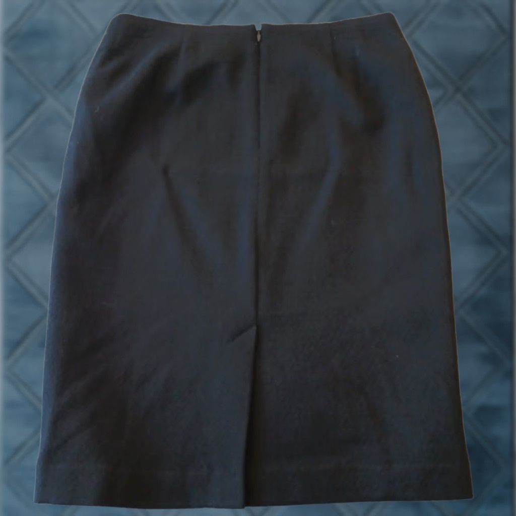 Talbots Talbots Skirt 6 Black Knee Length Lined Slit Knit Wool Blend Wool Polyester Pencil Women Regular Vinyl? Size 28" / US 6 / IT 42 - 1 Thumbnail