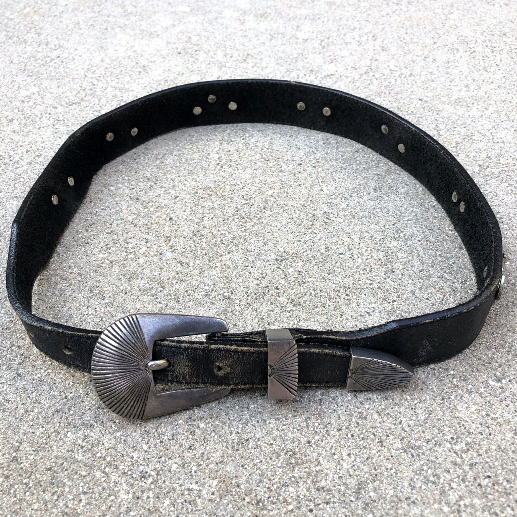 Vintage VINTAGE Silver Creek Belt Women's Black Leather Animals Southwestern 33" Size ONE SIZE - 2 Thumbnail