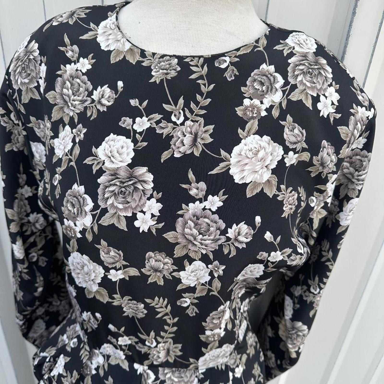 Other David Benjamin floral dress #floraldress Size ONE SIZE - 4 Thumbnail