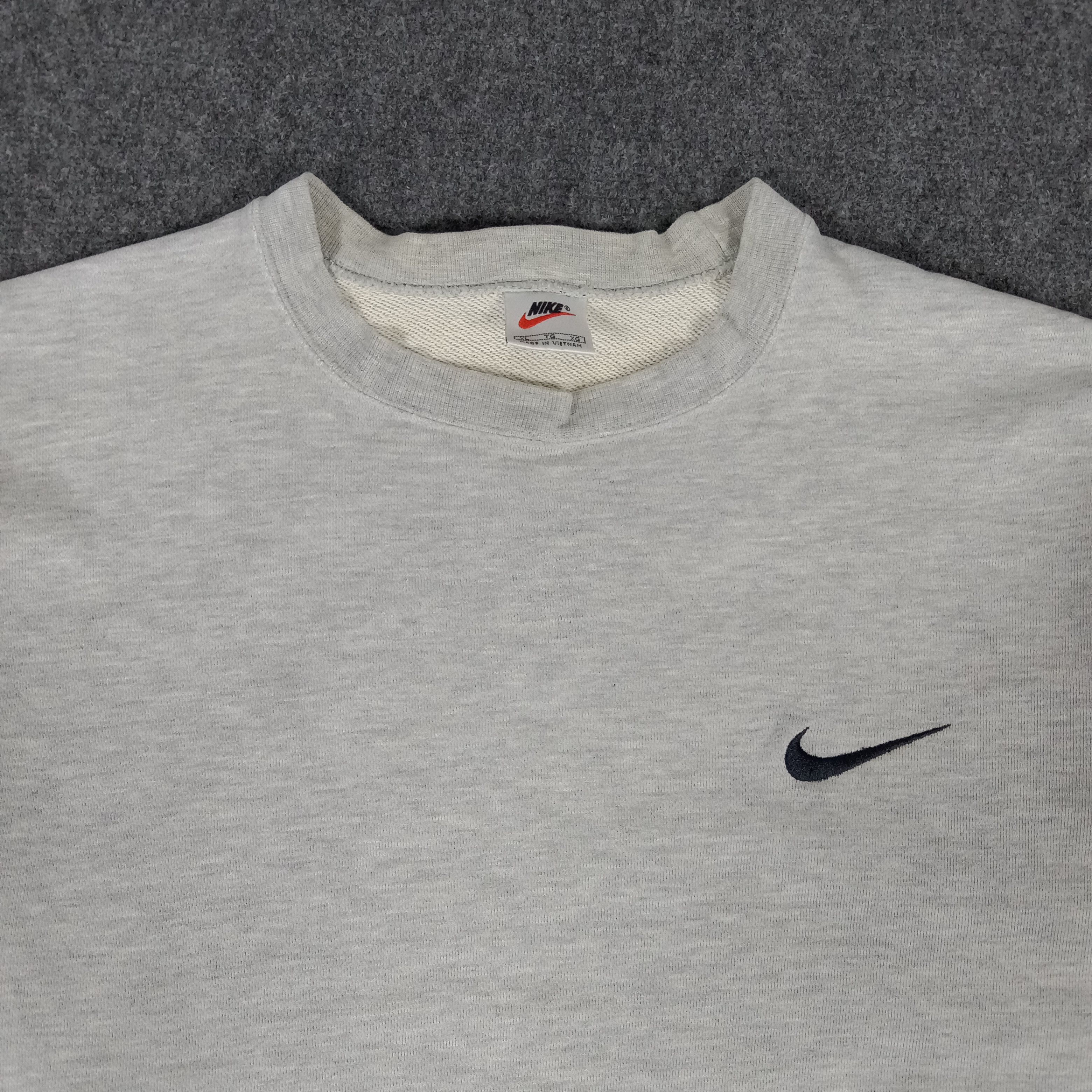 Nike × Vintage Nike Sportswear Style Small Logo Sweatshirt Size US XL / EU 56 / 4 - 2 Thumbnail