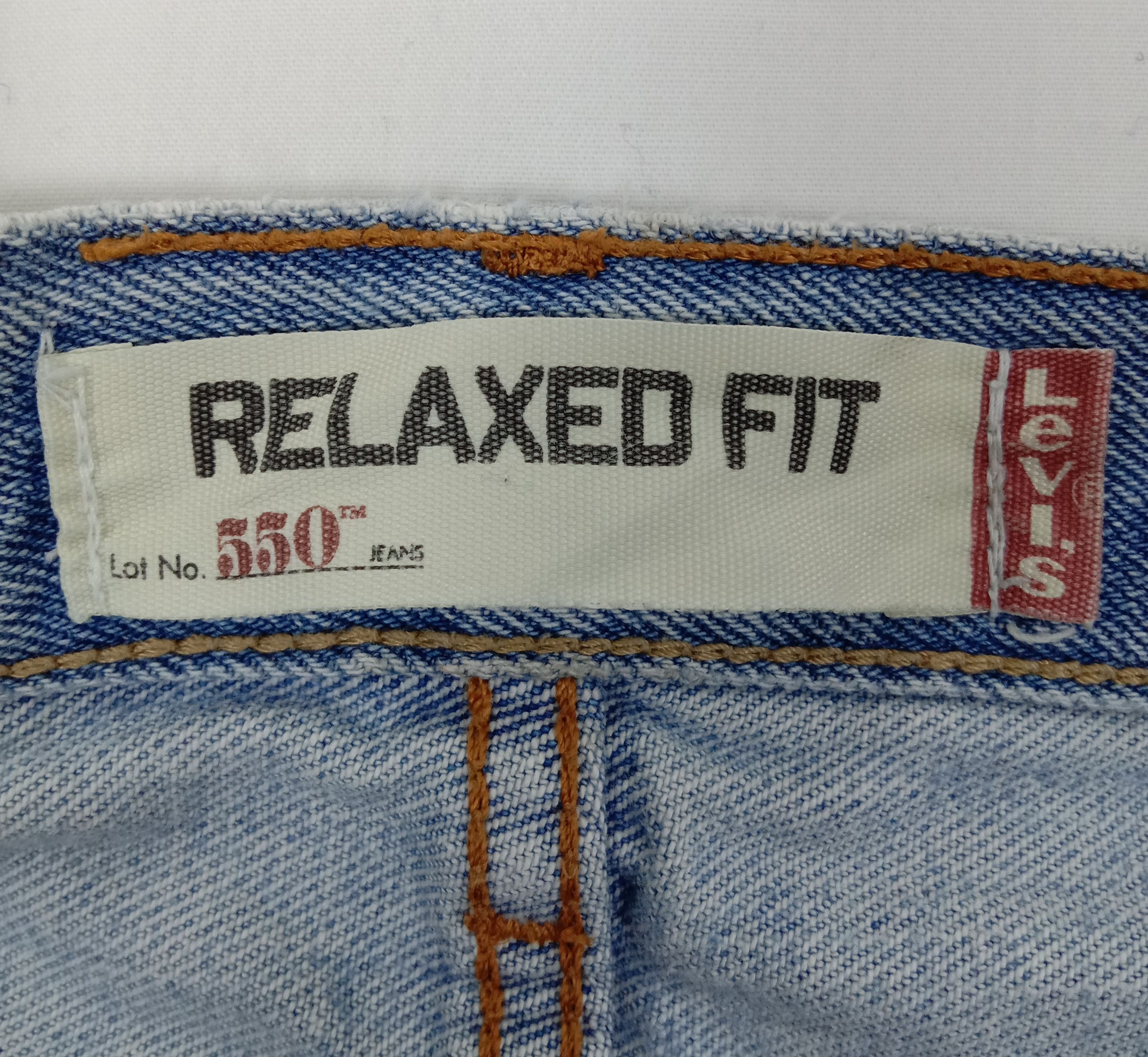 Levi's Vintage Levi's 550 Jeans Relaxed Fit Light Wash Denim Size US 34 / EU 50 - 14 Thumbnail