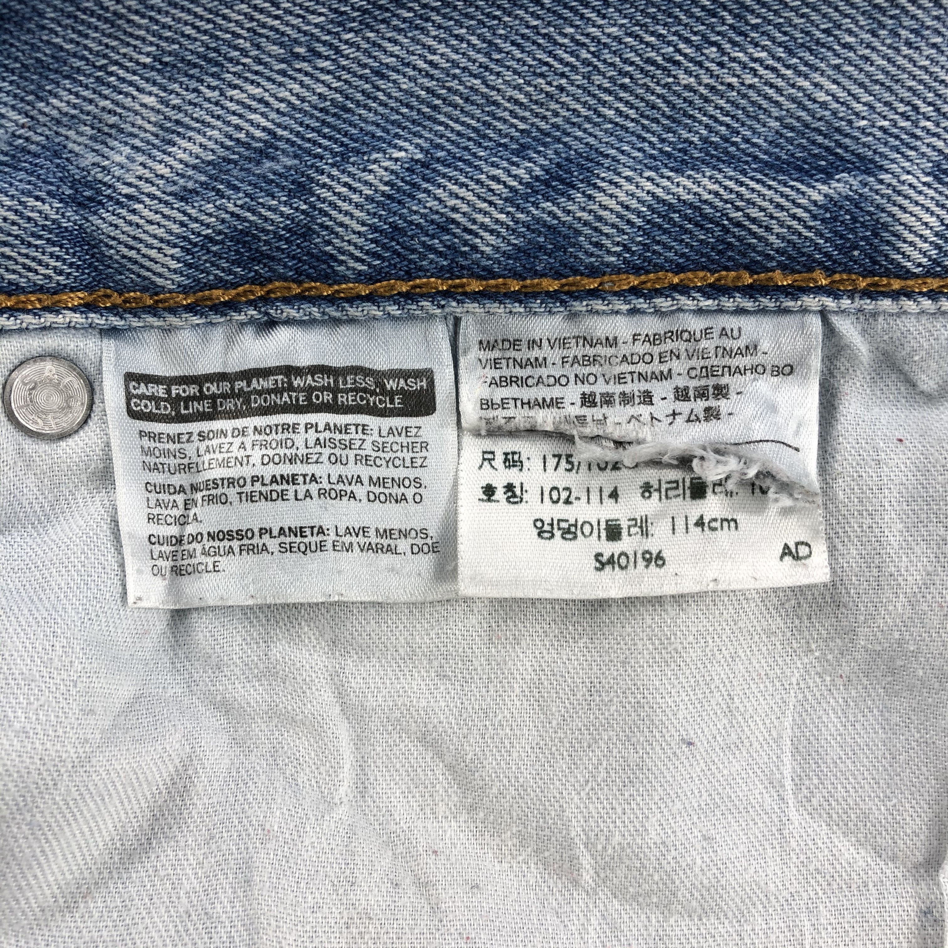 Levi's × Vintage Vintage Light Wash Levis 505 Jeans-JM1415 Size US 39 - 12 Thumbnail