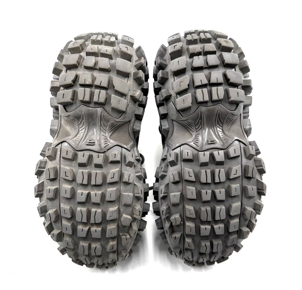 Balenciaga Balenciaga BOUNCER Grey Black Tire Sneakers K12 Size US 9 / IT 39 - 4 Thumbnail