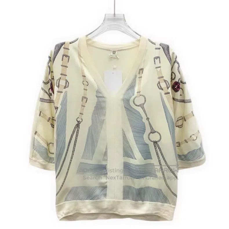 Hermes Hermes Beige Printed Cashmere V-Neck Top Size XXS / US 00 / IT 34 - 1 Thumbnail