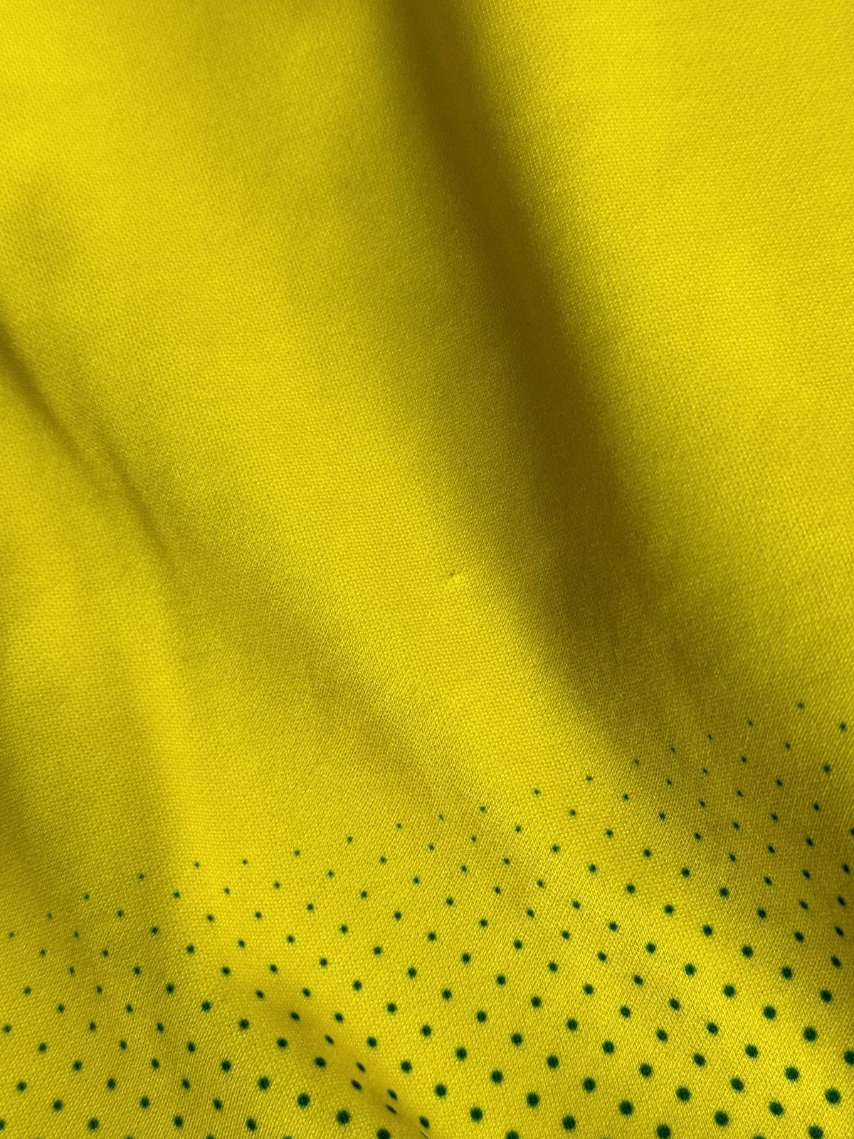 Errea Norwich City 19/20 Home Football Jersey Size US L / EU 52-54 / 3 - 8 Thumbnail