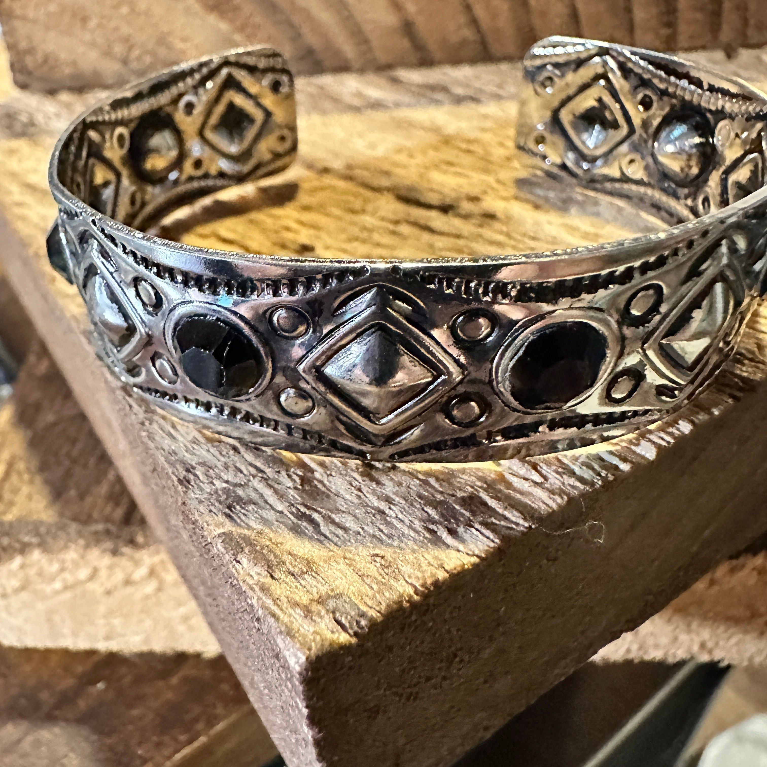 Other Boho Vintage Southwestern Navajo Open Cuff Bracelet, Black O Size ONE SIZE - 4 Thumbnail