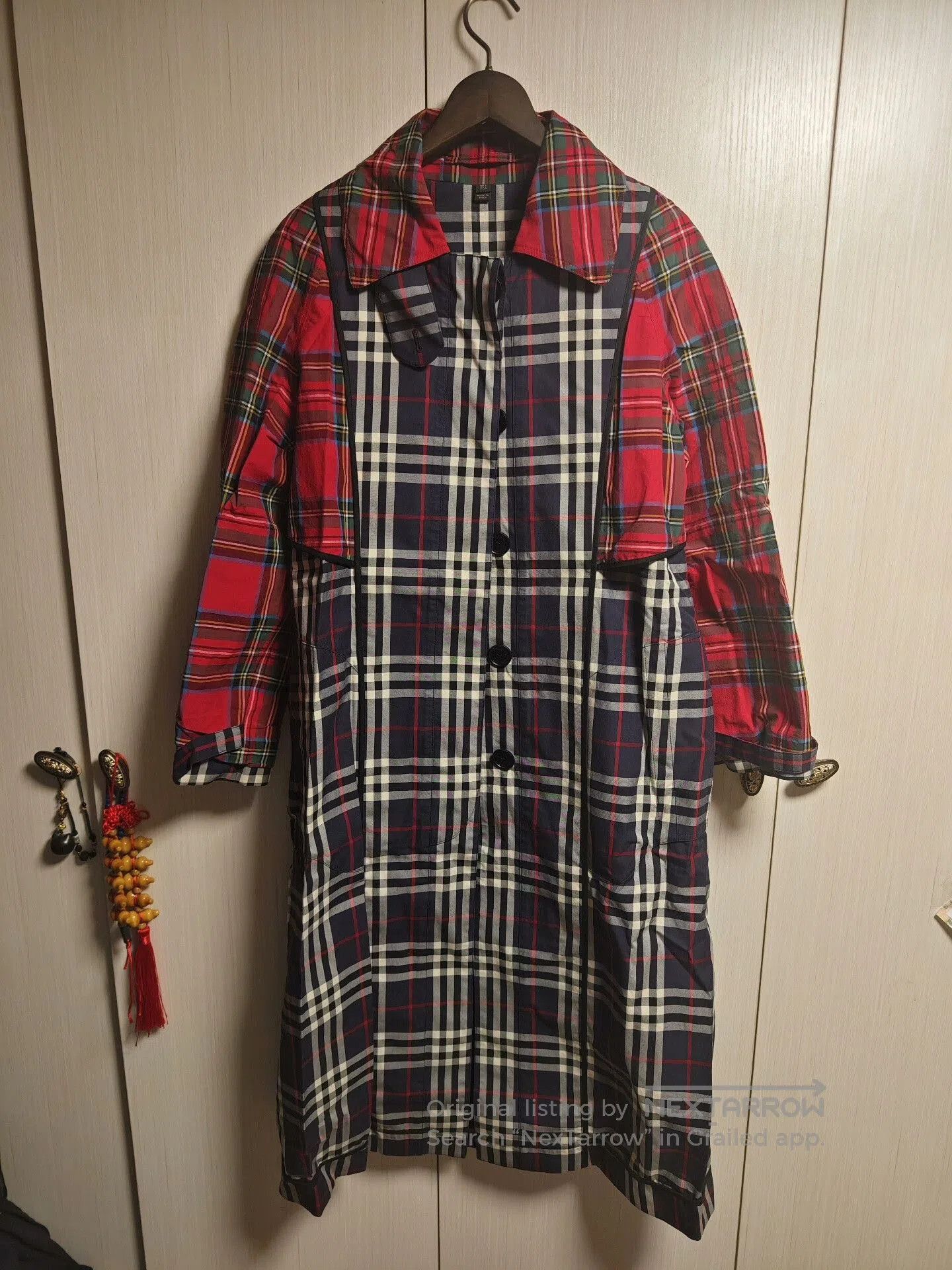 Burberry Burberry FW18 Limited Red Blue Plaid Trench. Size XS / US 0-2 / IT 36-38 - 1 Thumbnail