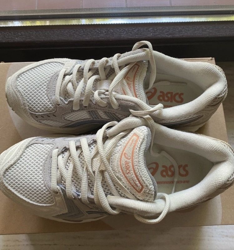 Asics Asics Gel-Kayano 14 in Birch/Clay Grey Size US 7.5 / IT 37.5 - 6 Thumbnail