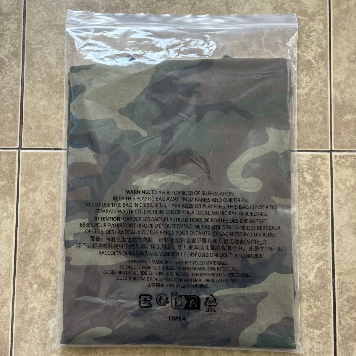 Supreme Supreme Raised Script S/S Top Size US XL / EU 56 / 4 - 6 Thumbnail