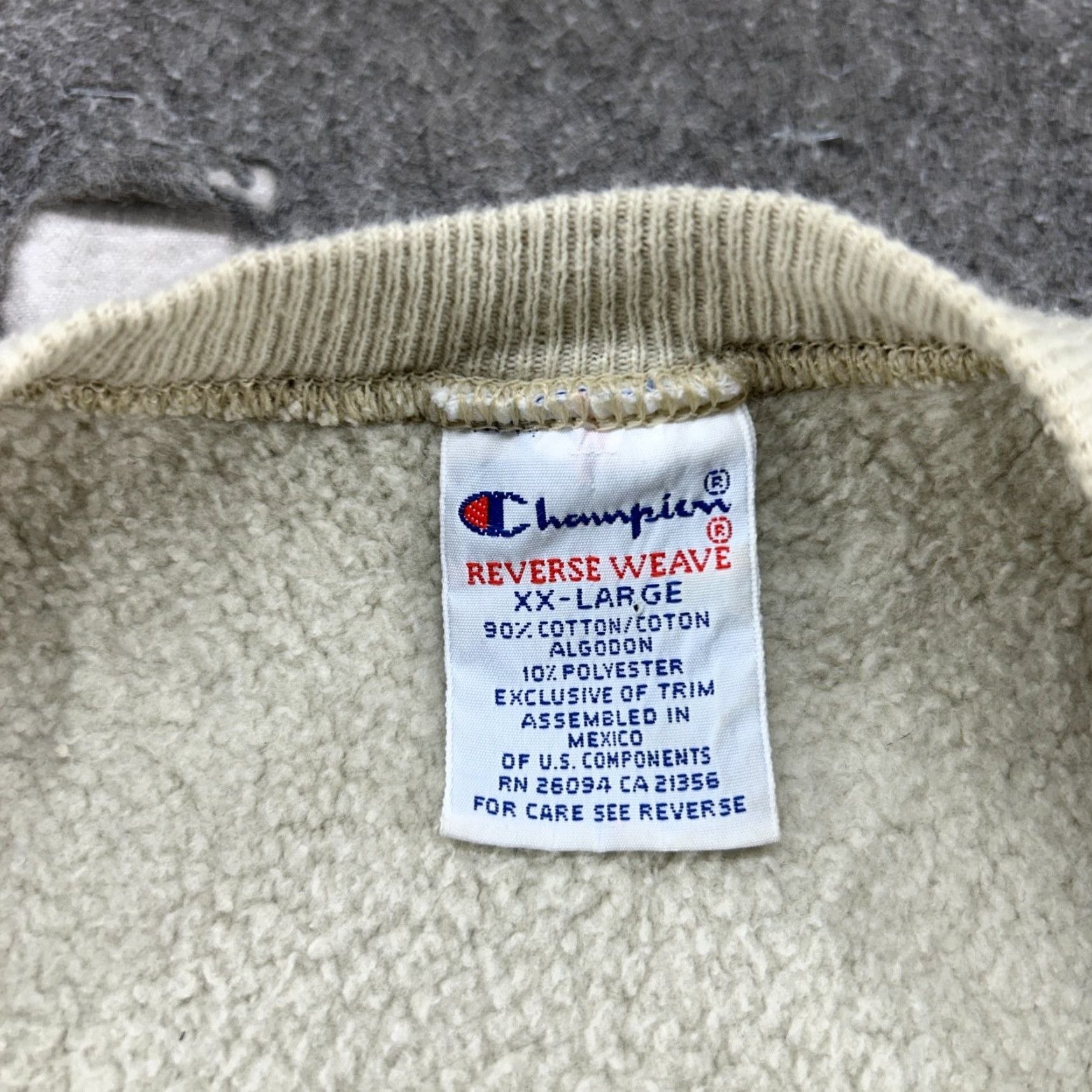Champion VINTAGE Champion Sweatshirt Mens 2XL Beige Pullover Reverse Weave Earth Tone 90s Size US XXL / EU 58 / 5 - 4 Thumbnail