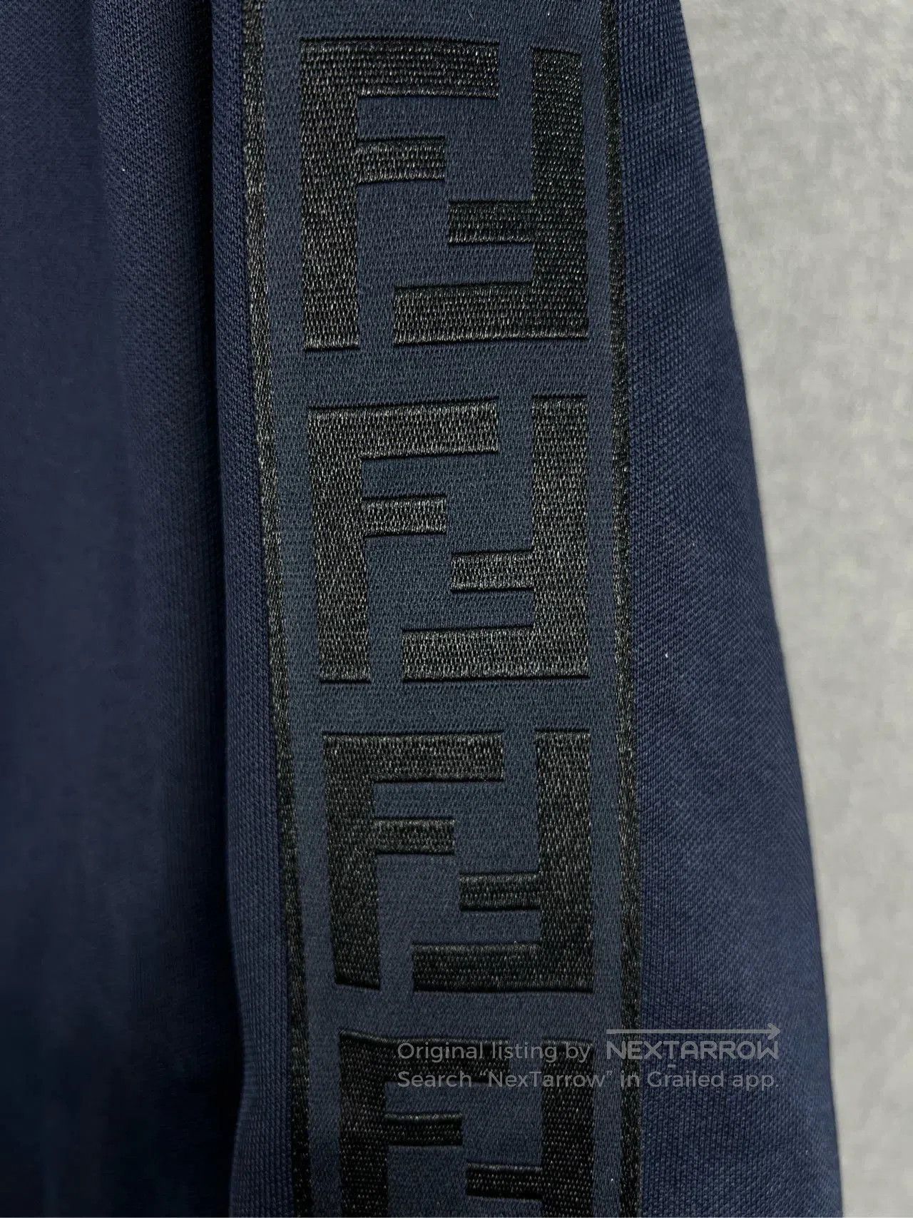 Fendi FENDI Monogram Full Logo Reversible Jacket. Size XS / US 0-2 / IT 36-38 - 4 Thumbnail