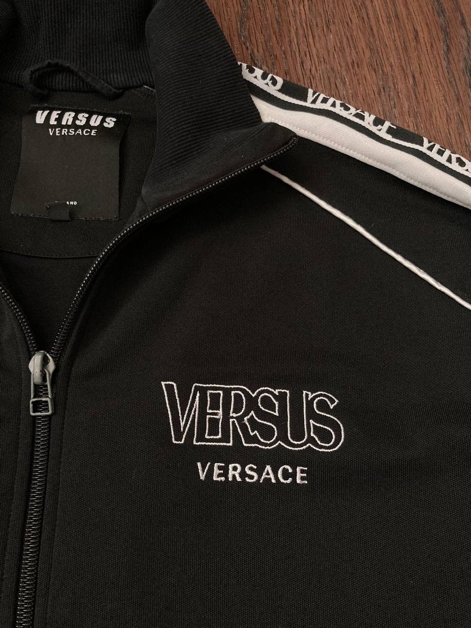Versace Versace Versus Luxury collection Zip Size L Size US L / EU 52-54 / 3 - 2 Thumbnail