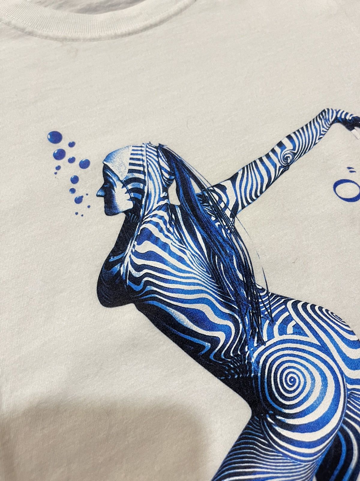 Arts & Science RARE VINTAGE "O" Cirque du Soleil Las Vegas Graphic Tee Size US M / EU 48-50 / 2 - 5 Thumbnail