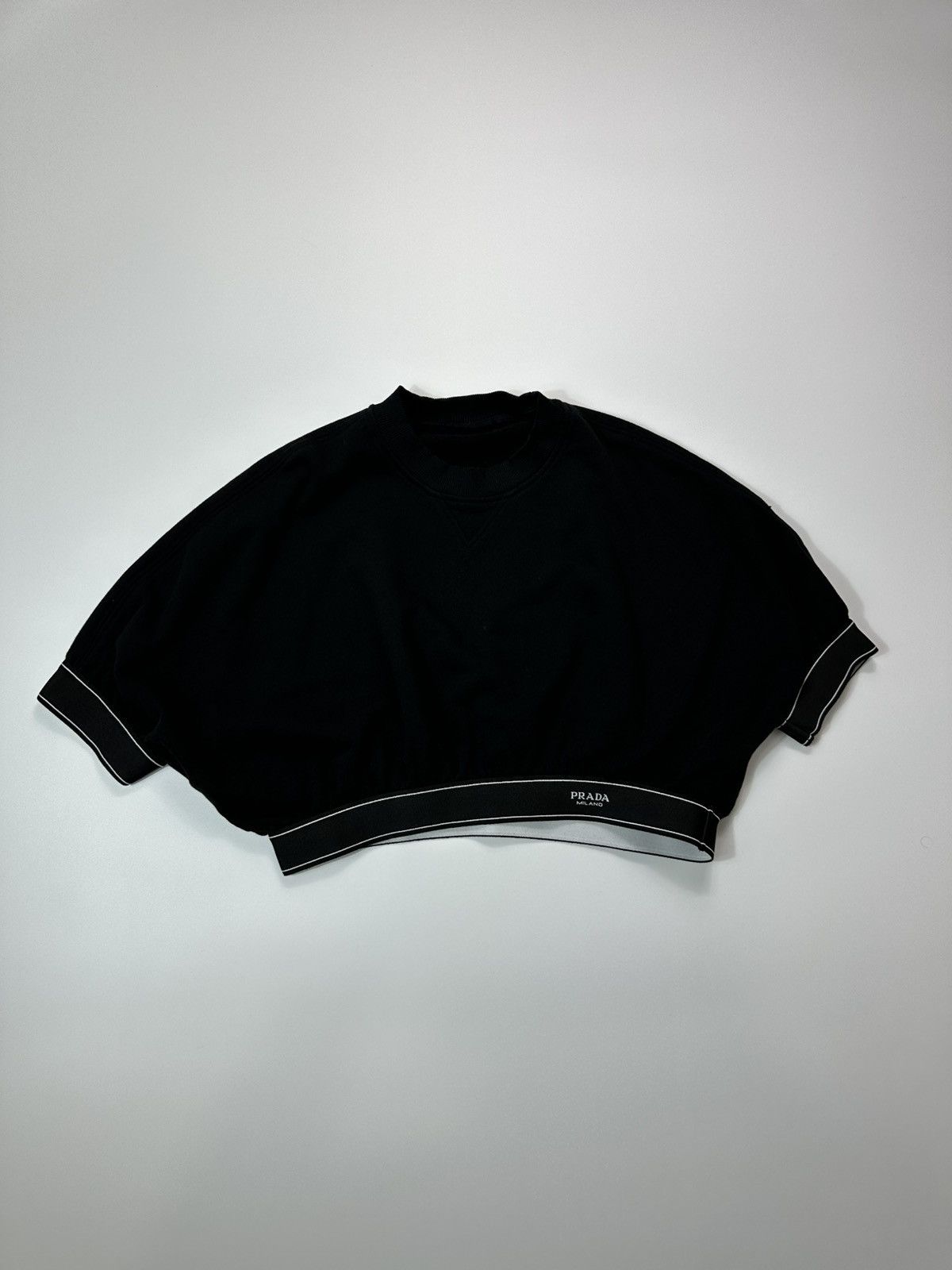 Prada Prada Cropped Top Black Size L / US 10 / IT 46 - 1 Thumbnail