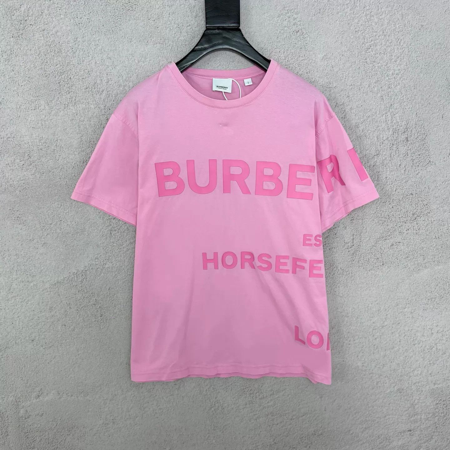 Burberry Burberry SS22 Pansy Pink Logo Short-Sleeve Tee S Size S / US 4 / IT 40 - 1 Thumbnail