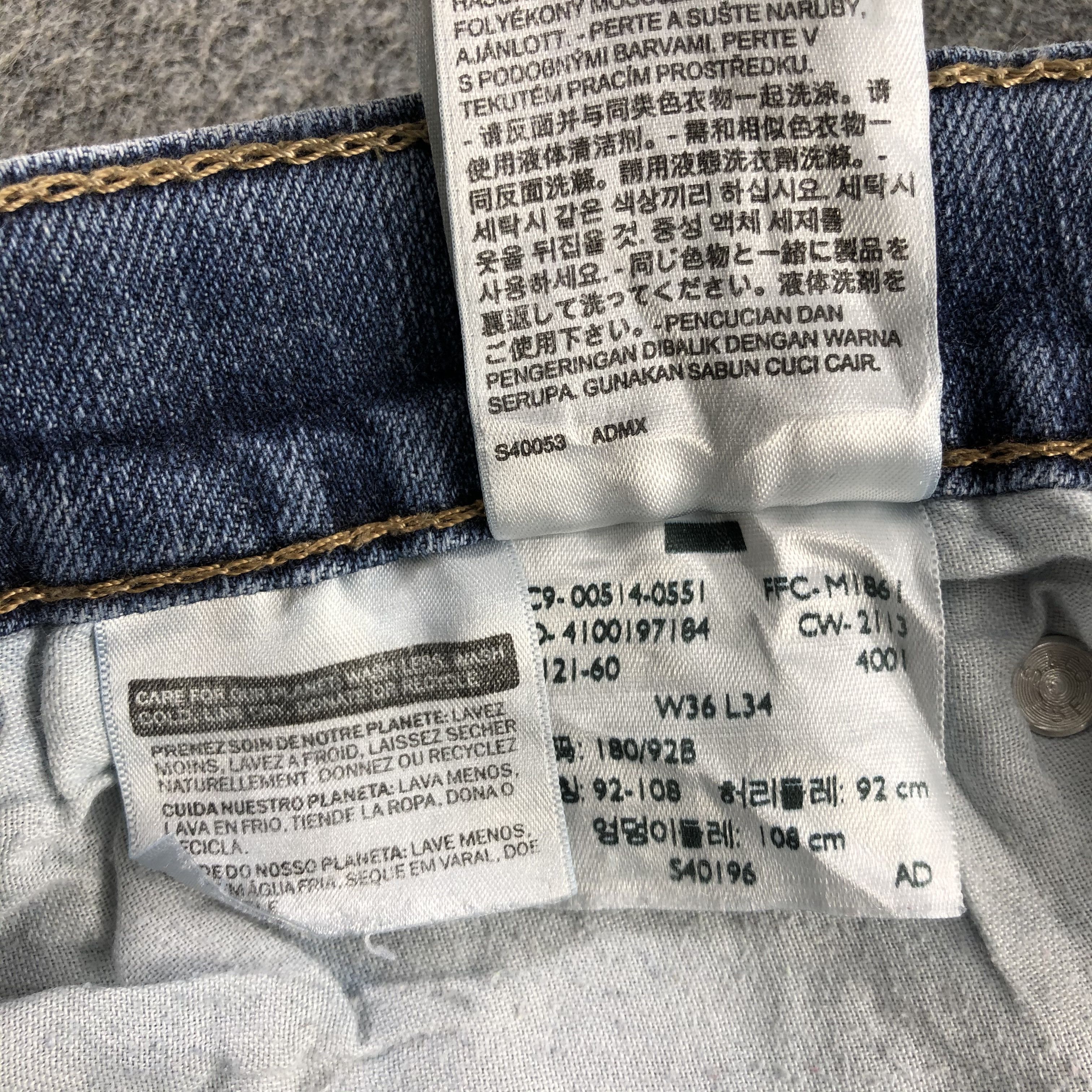 Levi's Vintage Blue Wash Levis 514 Jeans-J2308 Size US 35 - 16 Thumbnail