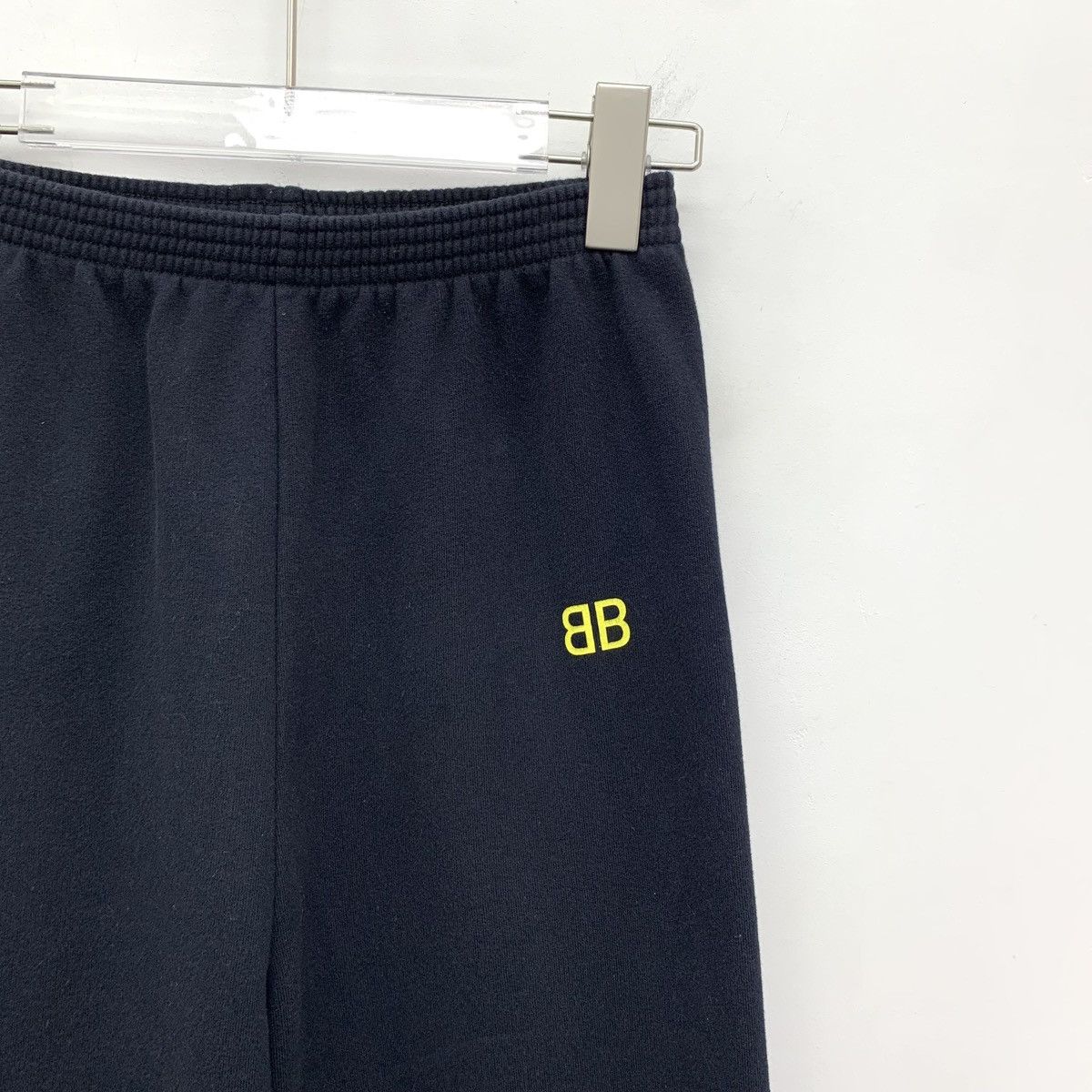 Balenciaga Balenciaga Black Letter Printed Casual Sweatpants K26WX Size 27" / US 4 / IT 40 - 3 Thumbnail