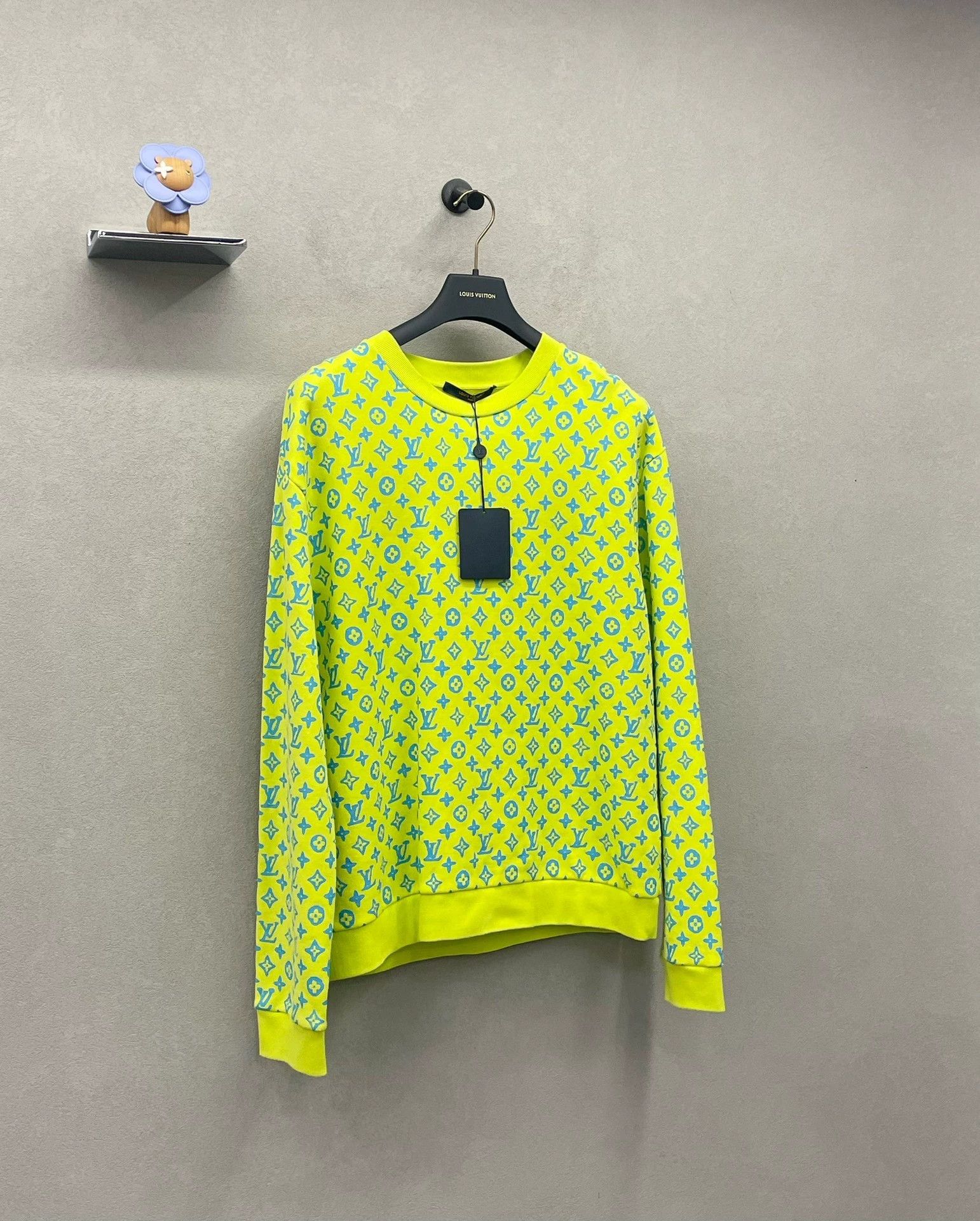 Louis Vuitton bright green logo print sweatshirt unisex Size US L / EU 52-54 / 3 - 3 Thumbnail