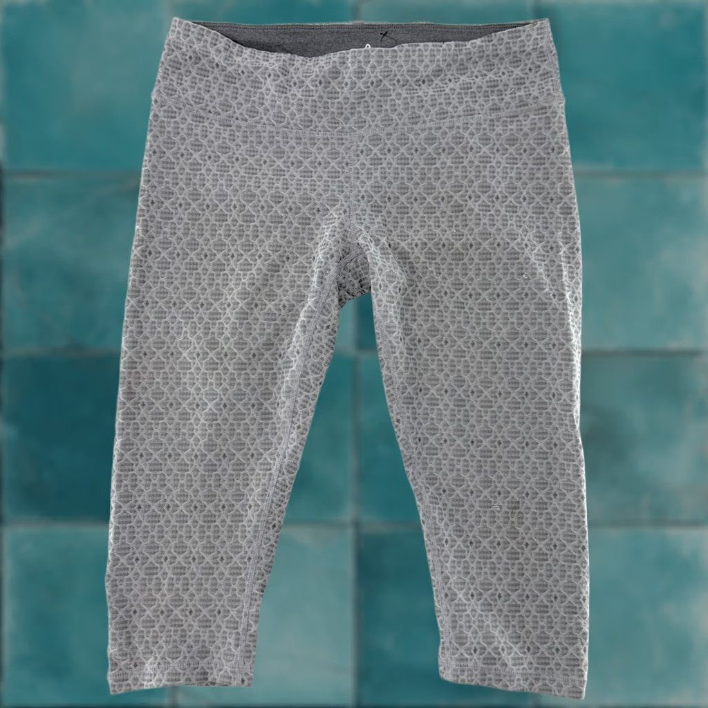 Prana prAna Gray Textured Patterned Cropped Capri Yoga Pants Activewear Sz M Boho Women Size 32" / US 10 / IT 46 - 1 Thumbnail