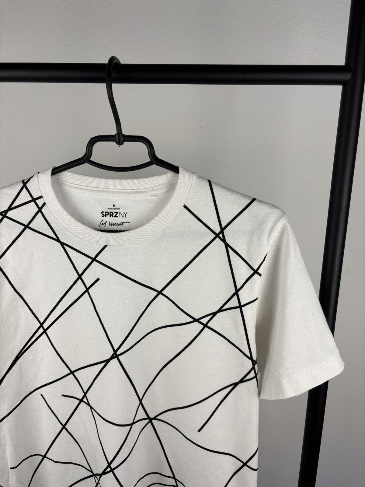 Undercover × Uniqlo Undercover x Uniqlo moma special edition size M Size US M / EU 48-50 / 2 - 2 Thumbnail