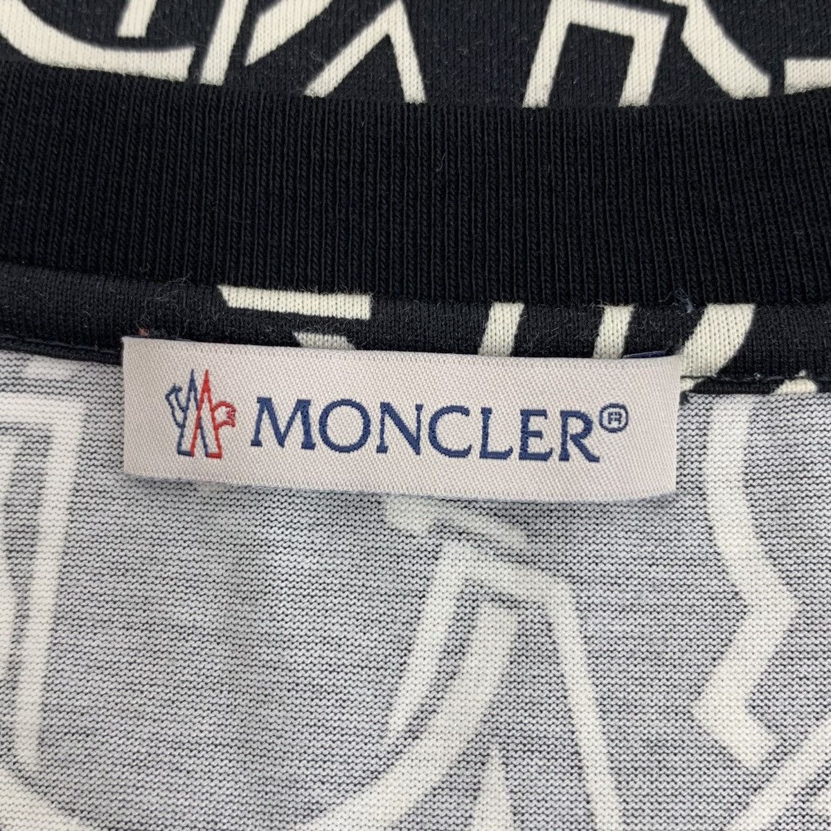 Moncler Moncler All-Over Logo Printed Cotton Crew Neck T-Shirt K26WX Size US XL / EU 56 / 4 - 5 Thumbnail