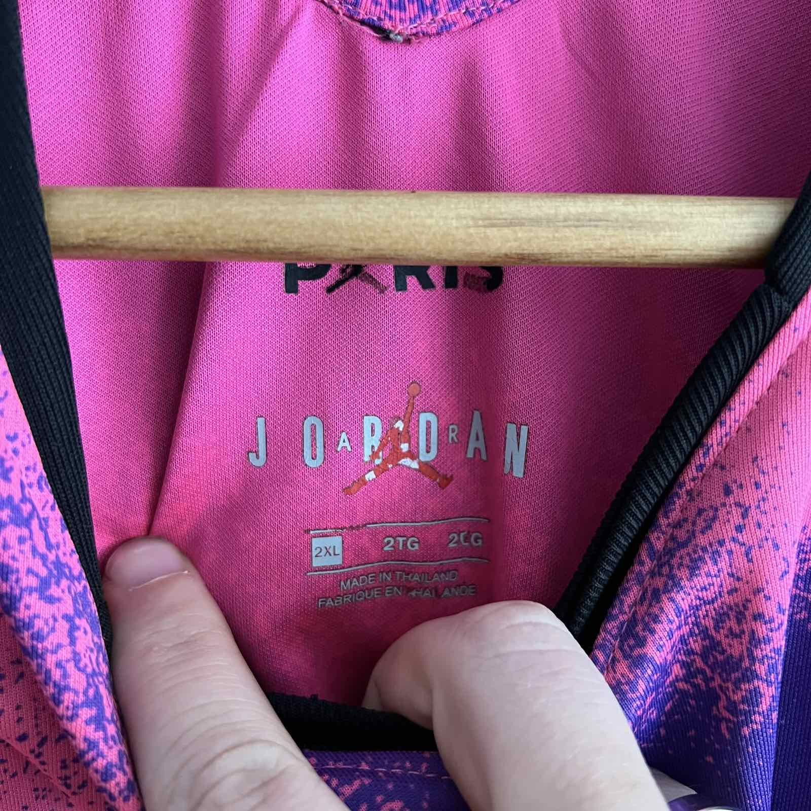 Nike Nike Fc PSG Paris Jordan Pink Soccer Jersey Y2K Size US L / EU 52-54 / 3 - 5 Thumbnail