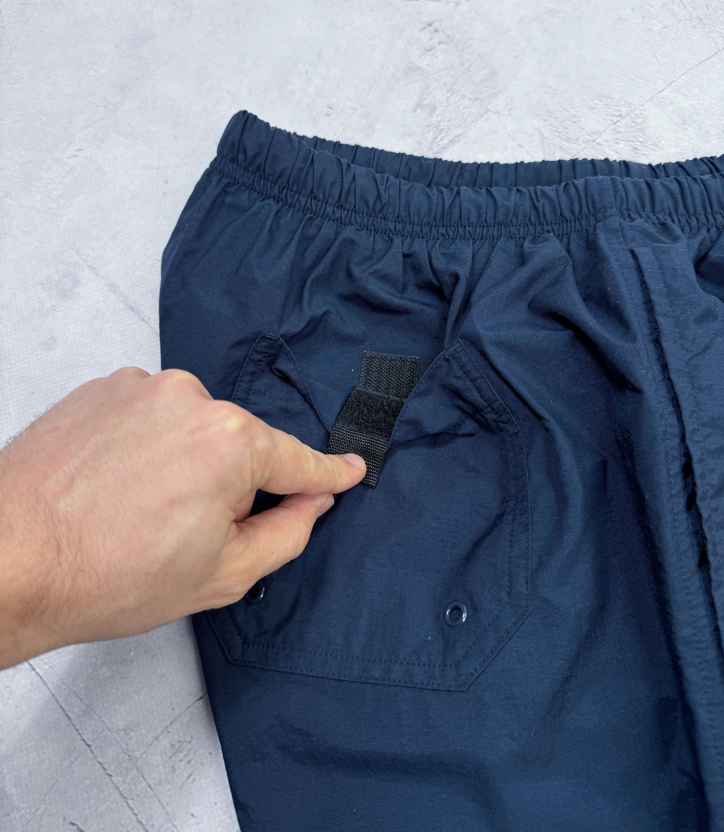 Nike × Vintage Vintage Nike Shorts Swoosh Logo Dark Blue Size US 38 / EU 54 - 11 Thumbnail