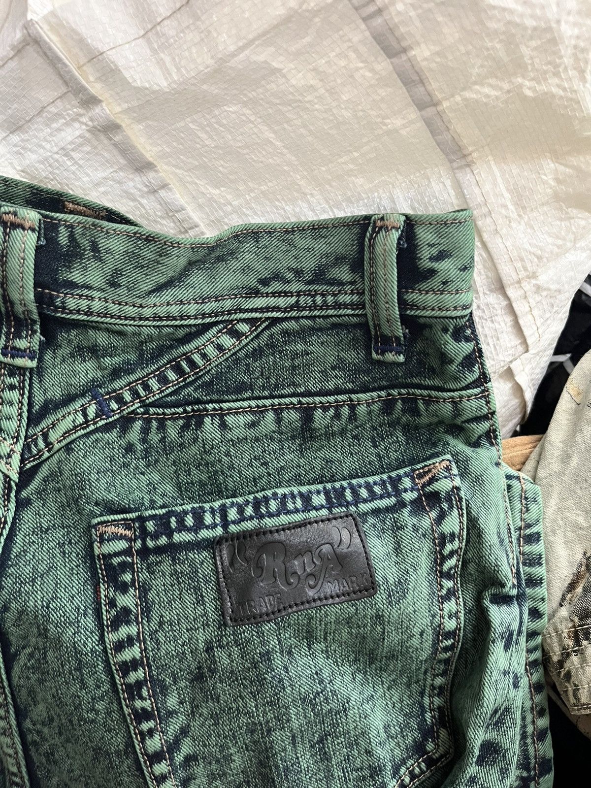 Japanese Brand 1990s RNA inc acidwash green #D4 Size US 27 - 6 Thumbnail