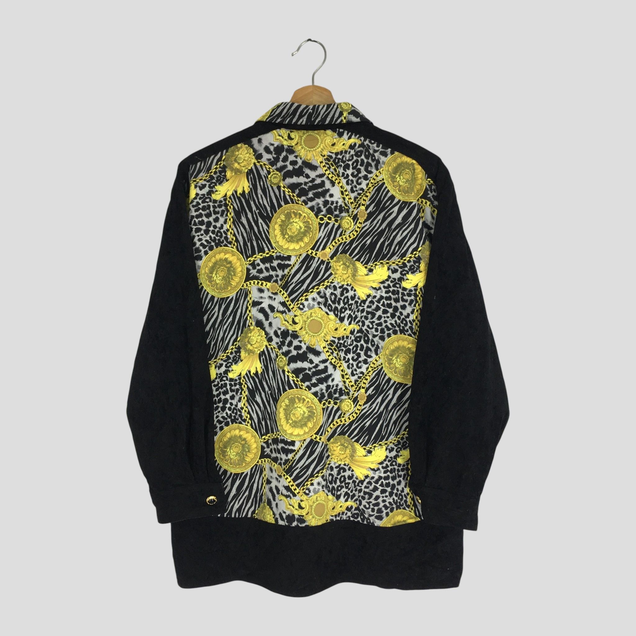 Japanese Brand Vintage 90's Retro Novelty Baroque Casual Gold Chain Luxury Size US L / EU 52-54 / 3 - 2 Thumbnail
