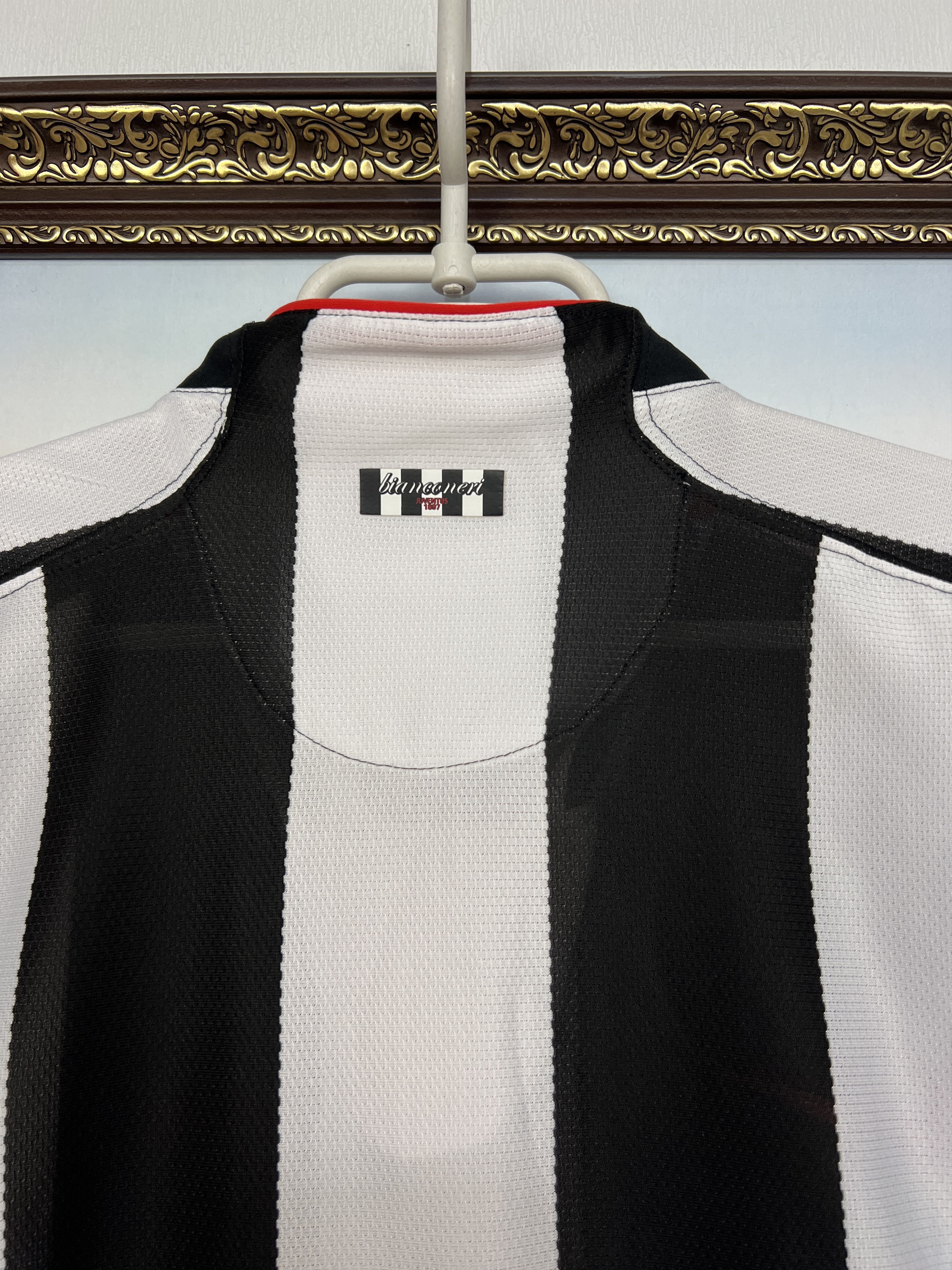 Nike Juventus Home football shirt 2007 Soccer Nike Maglia Mens Size US M / EU 48-50 / 2 - 14 Thumbnail
