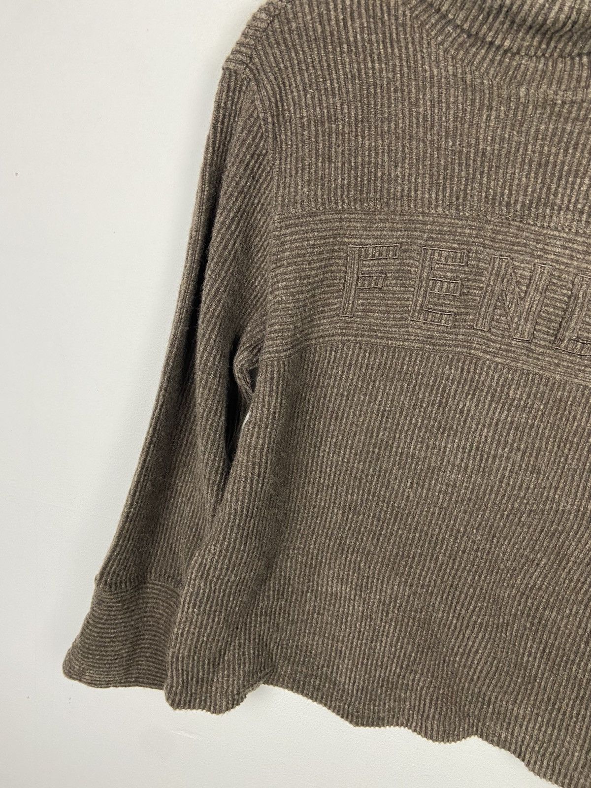 Fendi VINTAGE FENDI BIG LOGO MONOGRAM EMBROIDERED TURTLENECK Size US M / EU 48-50 / 2 - 4 Thumbnail